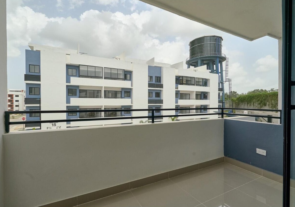 apartamentos - Tercer nivel poximo a sirena de la charles de gaul 9