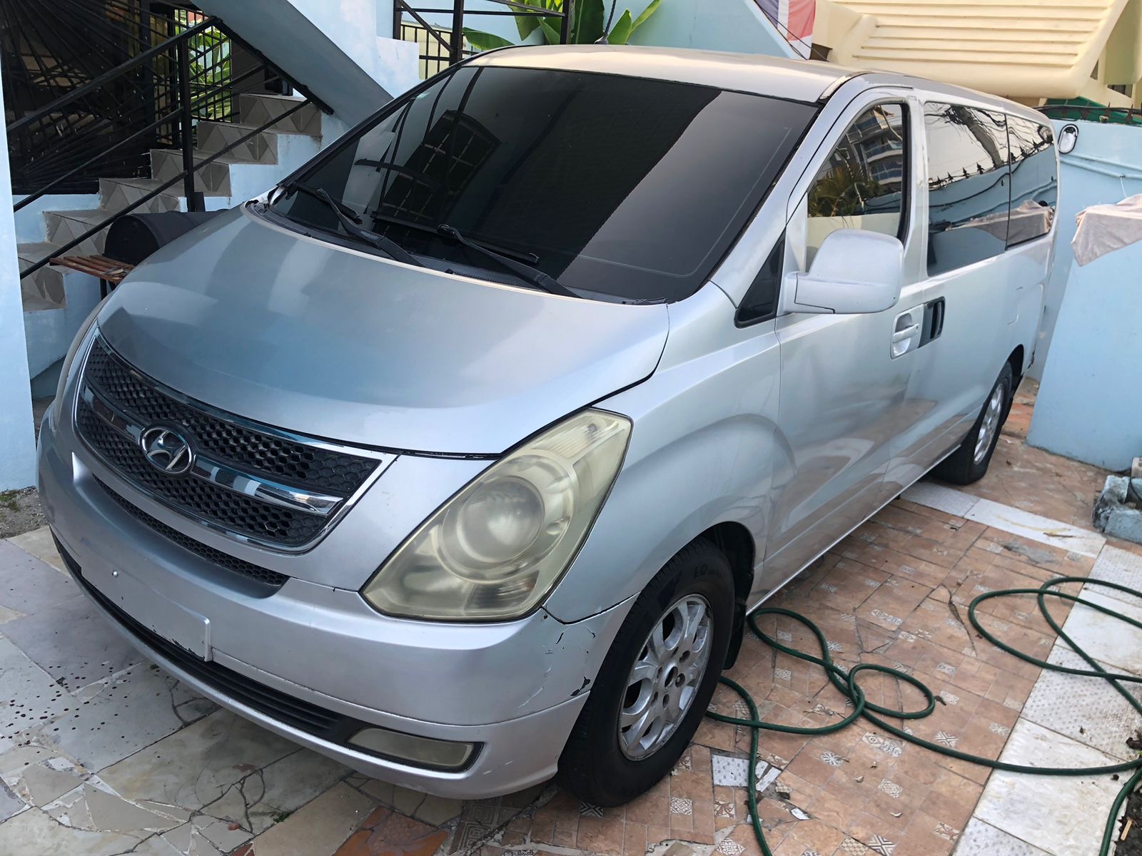 otros vehiculos - Hyundai H1 2011 0