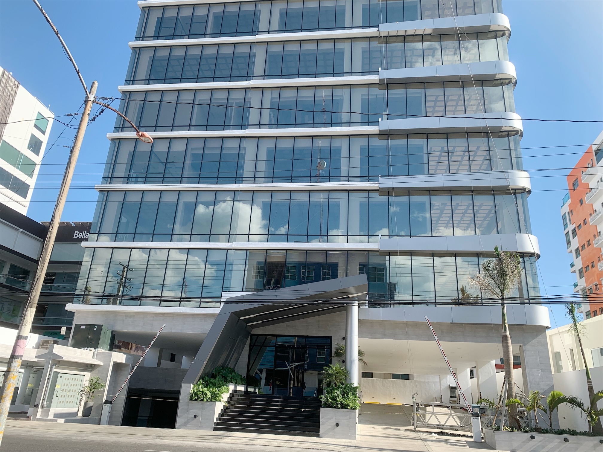 oficinas y locales comerciales - Locales corporativos Bella vista 6
