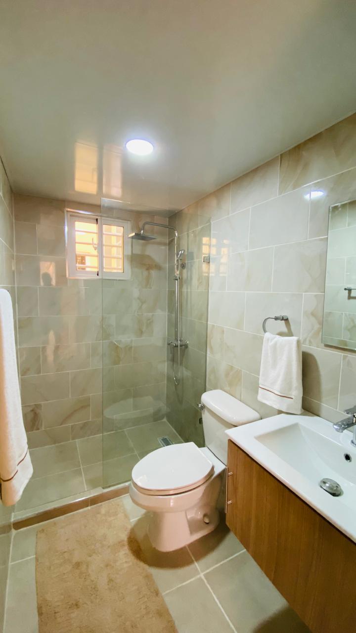 apartamentos - ¡Vendo Hermoso Apartamento en San Isidro!