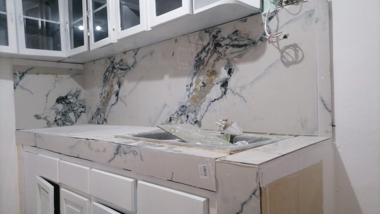 servicios profesionales - TODO TIPO DE DECORACIÓN PARA COCINA BAÑO SALA Y MAD  2