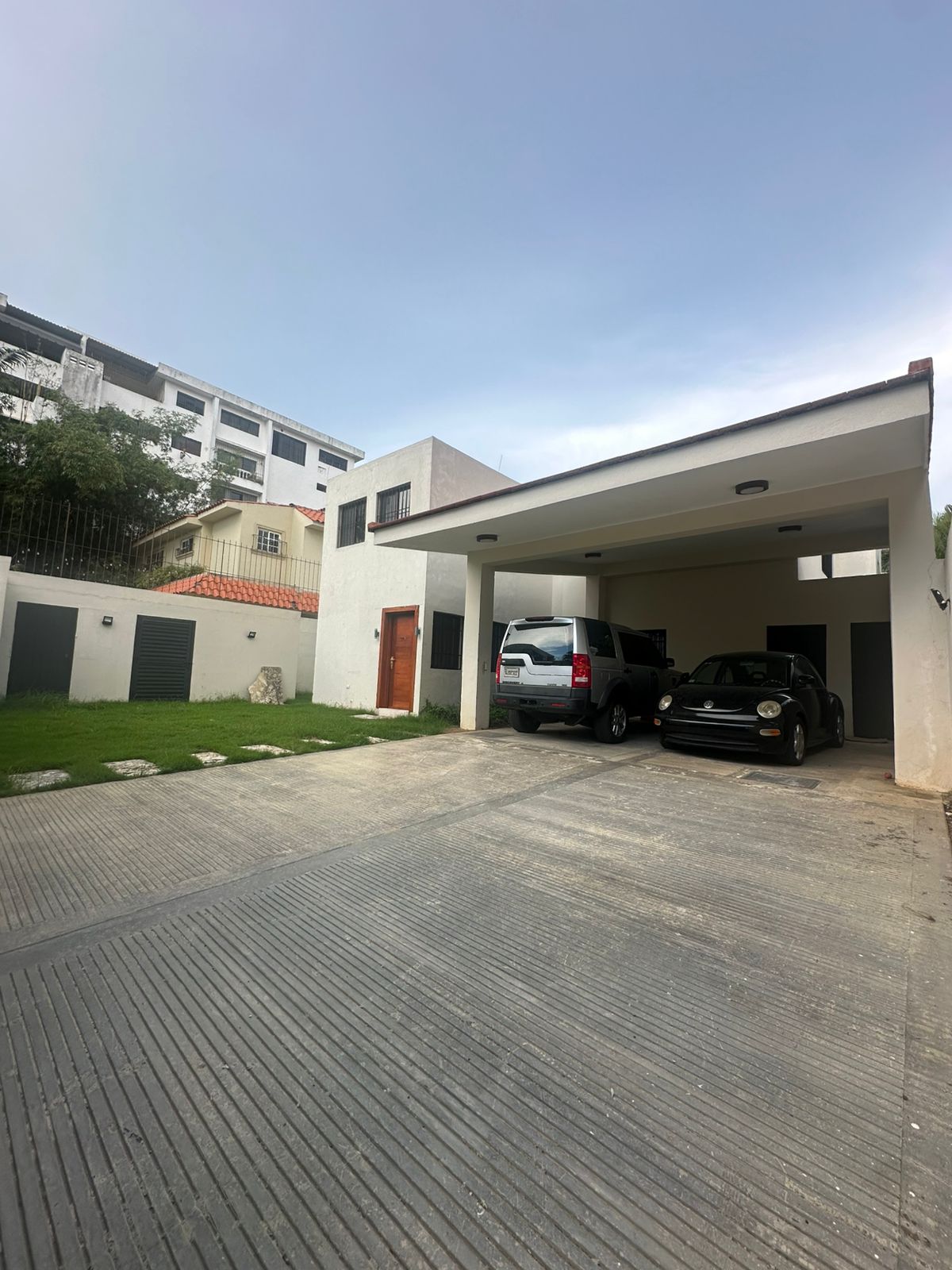 casas - Alquiler de Casa en Ensanche Paraiso 2