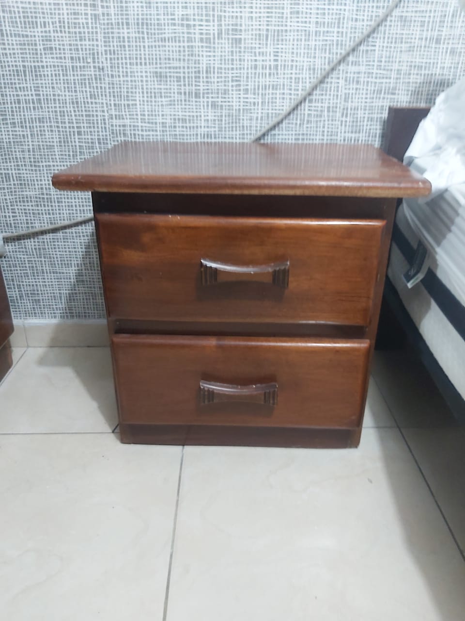 muebles y colchones - Muebles en caboa, gabetero + 2 mesas de noche 1