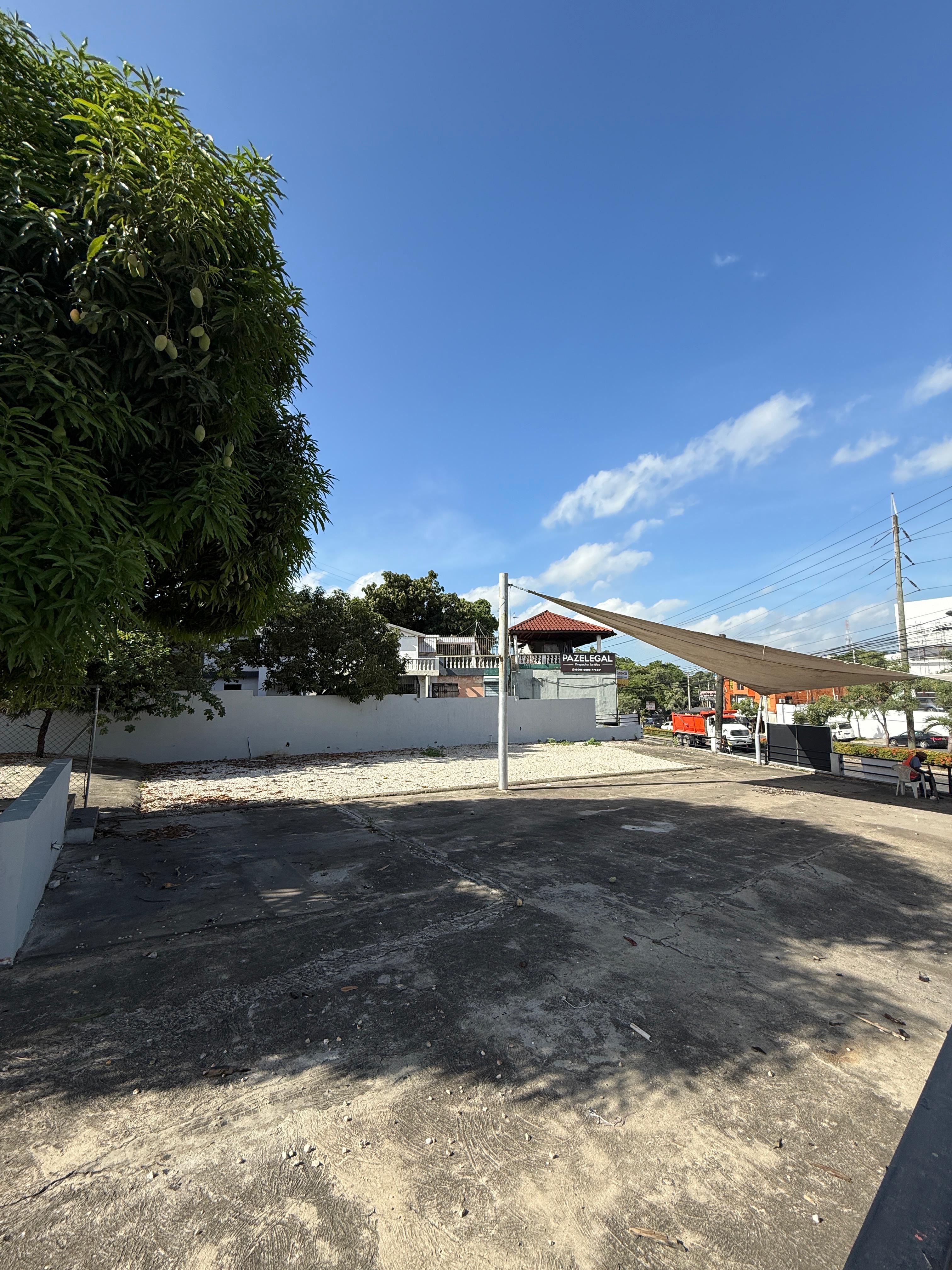oficinas y locales comerciales - 🏡 *EN VENTA - Propiedad Comercial Estratégica* 📍 6
