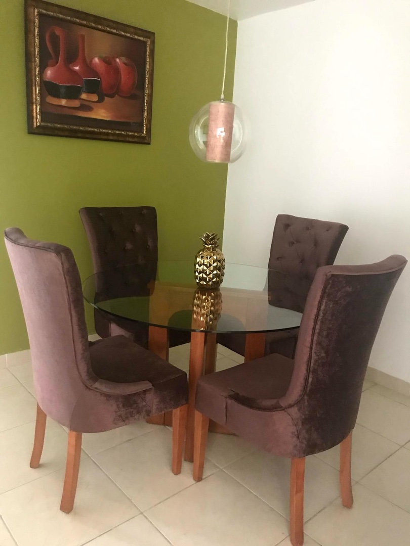 muebles y colchones - Comedor de 4 sillas 