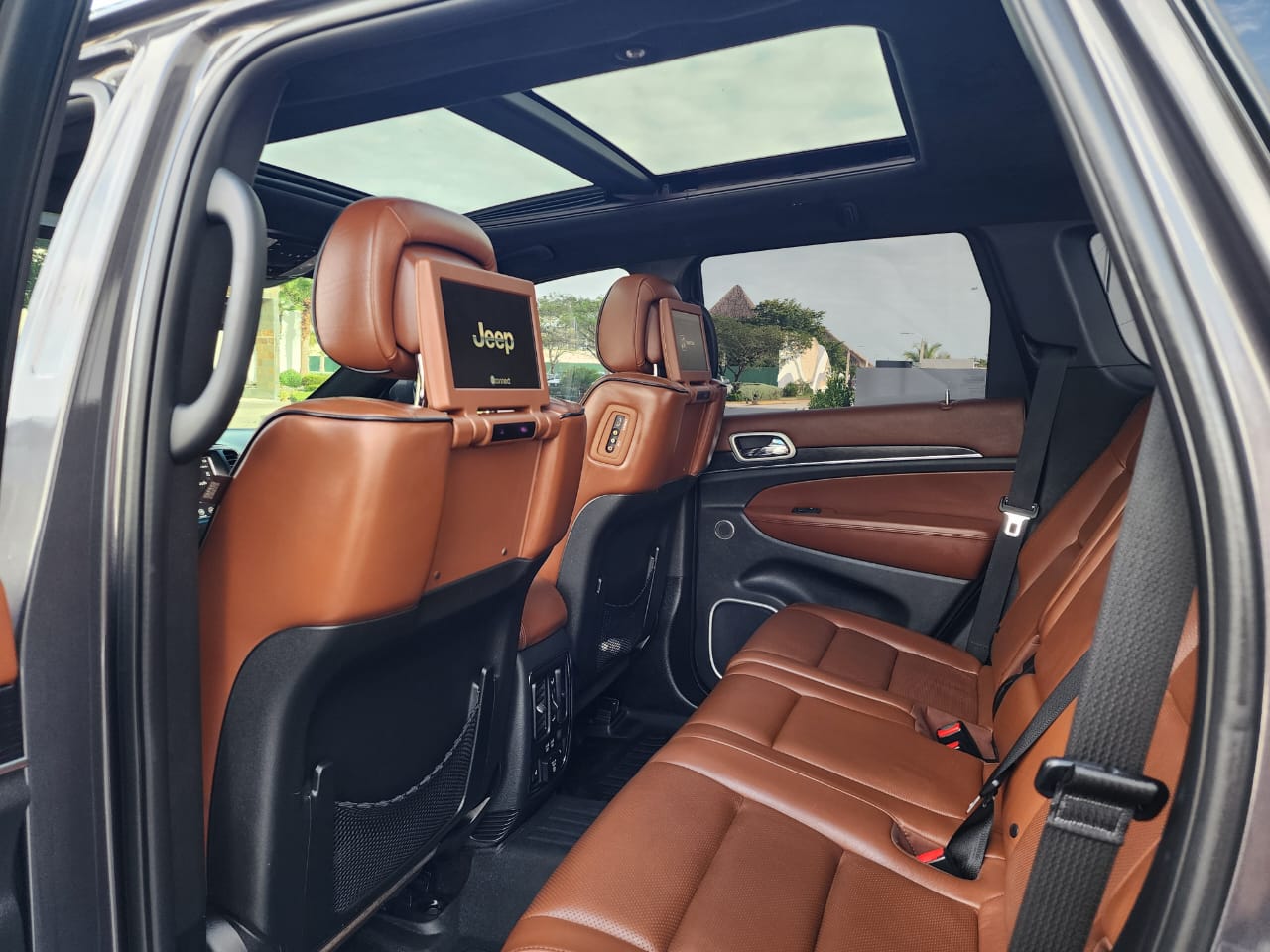 jeepetas y camionetas - Jeep Grand Cherokee FULL Summit 2018  5