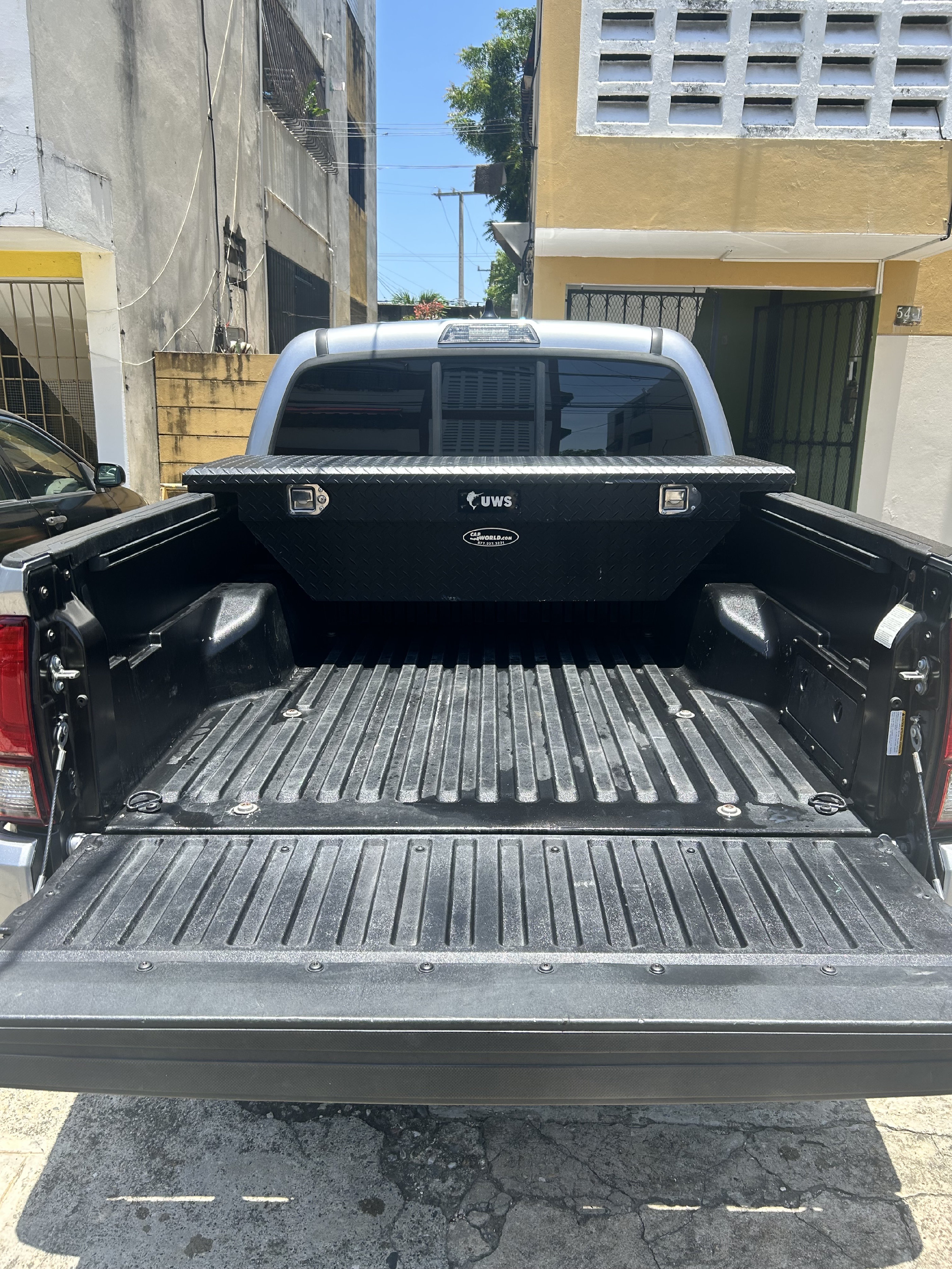 jeepetas y camionetas - Vendo toyota tacoma SR 4x2 2020 3