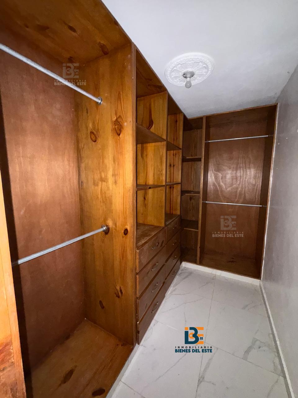 casas - Se Alquila casa de dos niveles con 4 habitaciones 9