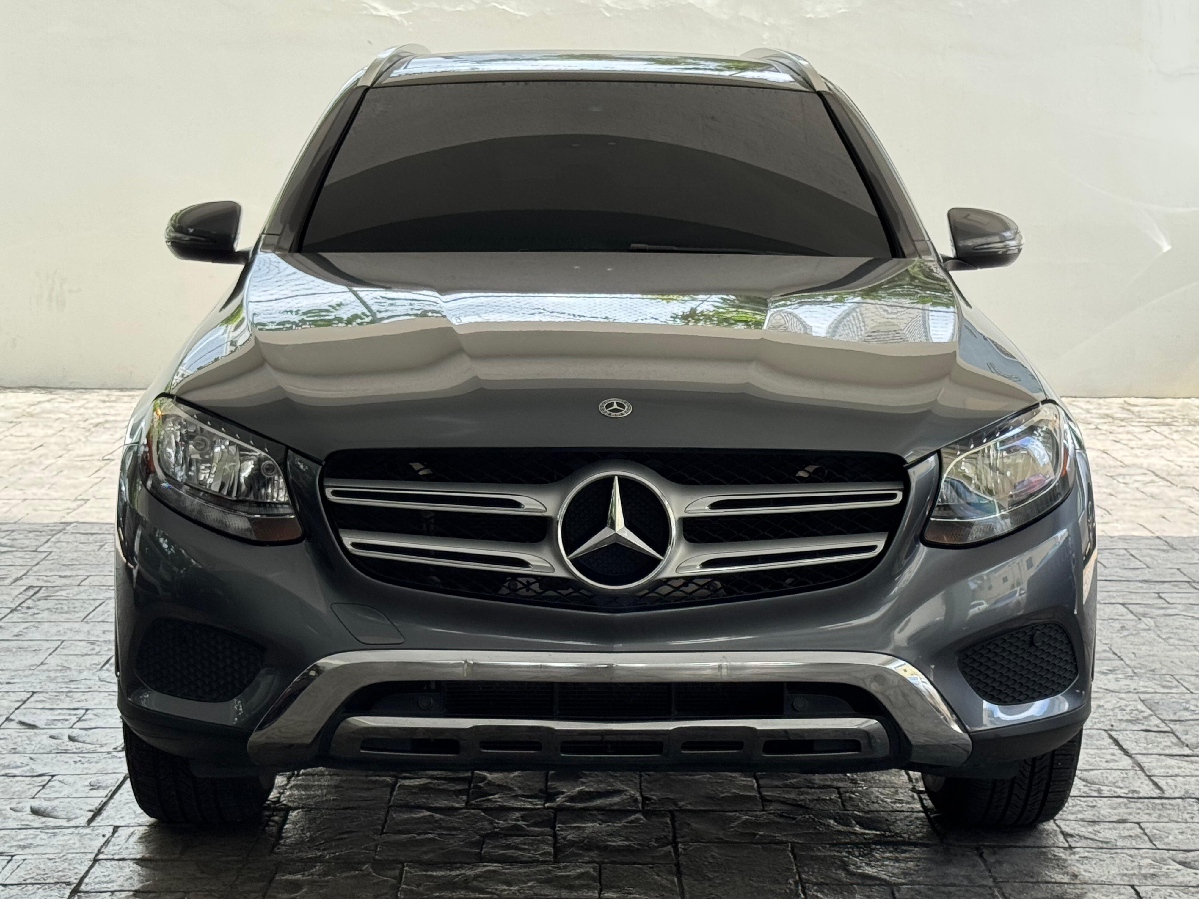 jeepetas y camionetas - Mercedes Benz GLC 300 2018 2
