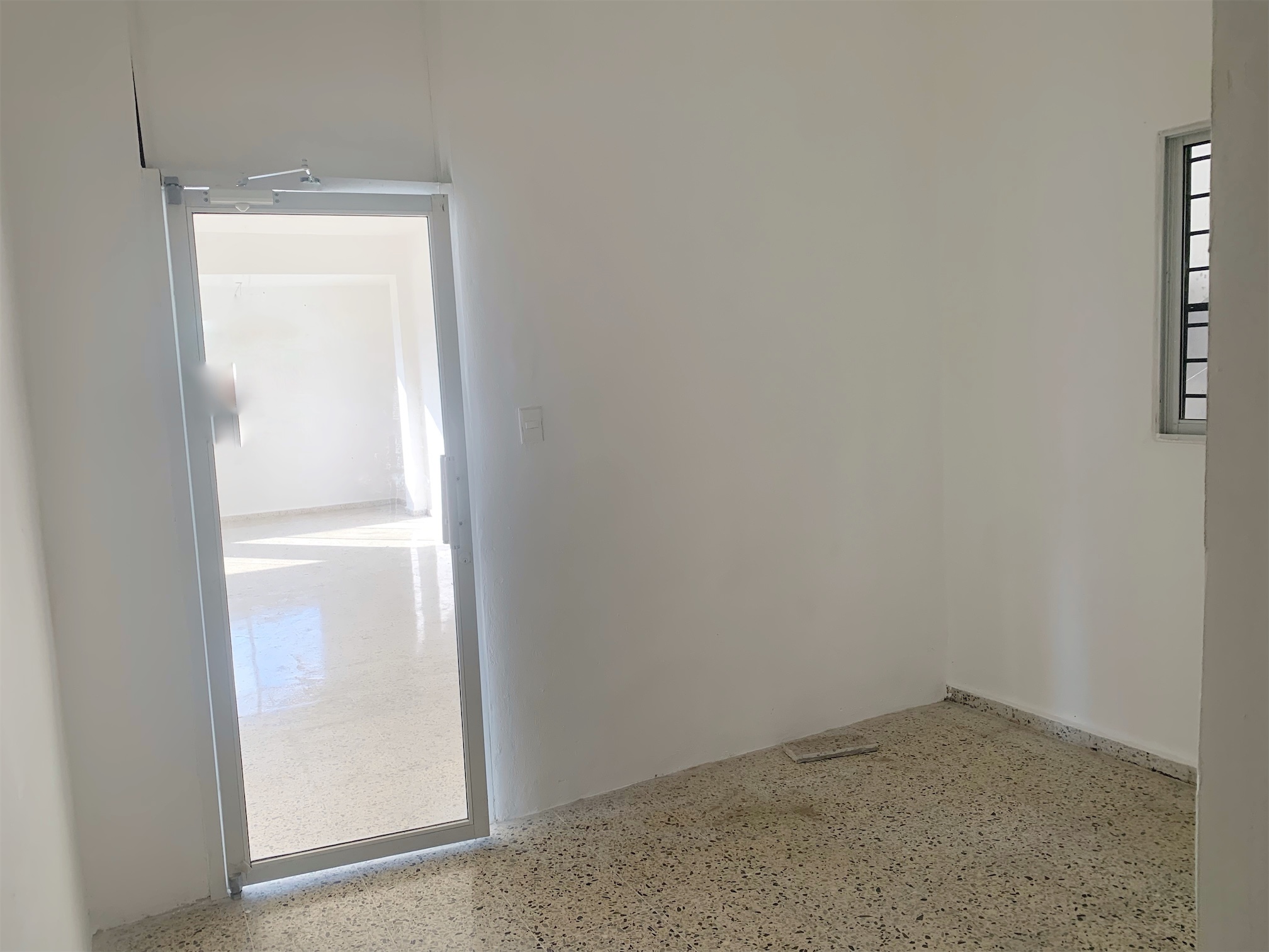 oficinas y locales comerciales - Local espacio amplio y abierto  1