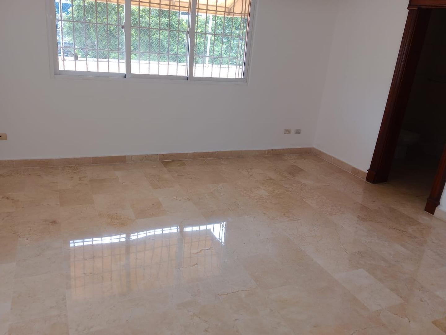 apartamentos - Apartamento en alquiler – 2do piso – 355 m² Totales
 5