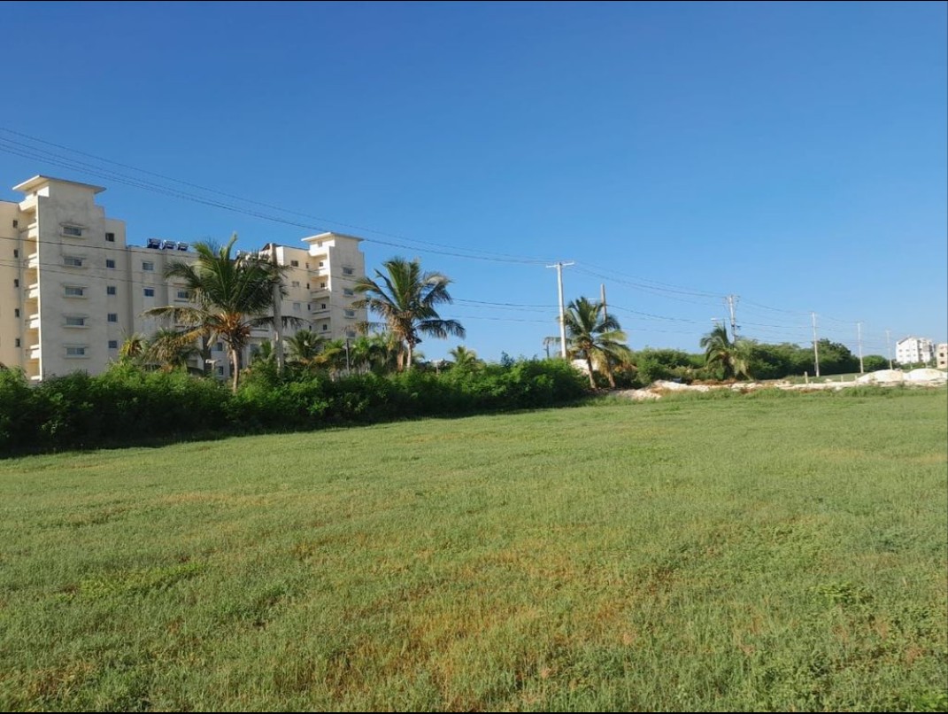 solares y terrenos - Exclusivo terreno en la Romana 1