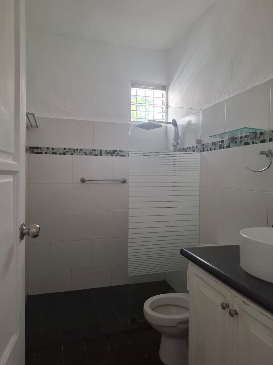 apartamentos - aparta estudio con parqueo frente al botanico 4