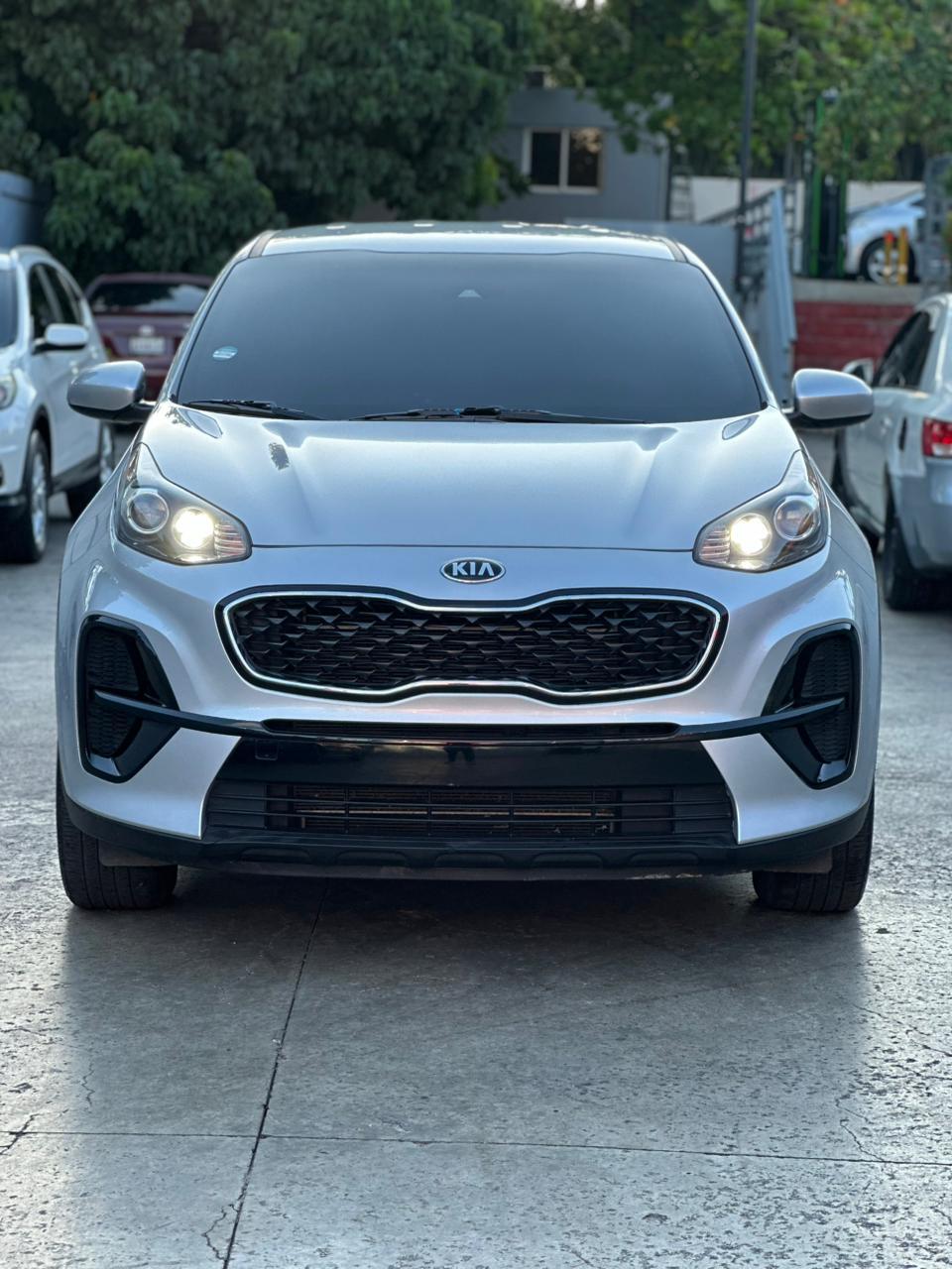 jeepetas y camionetas - Kia Sportage 2021 LX 0