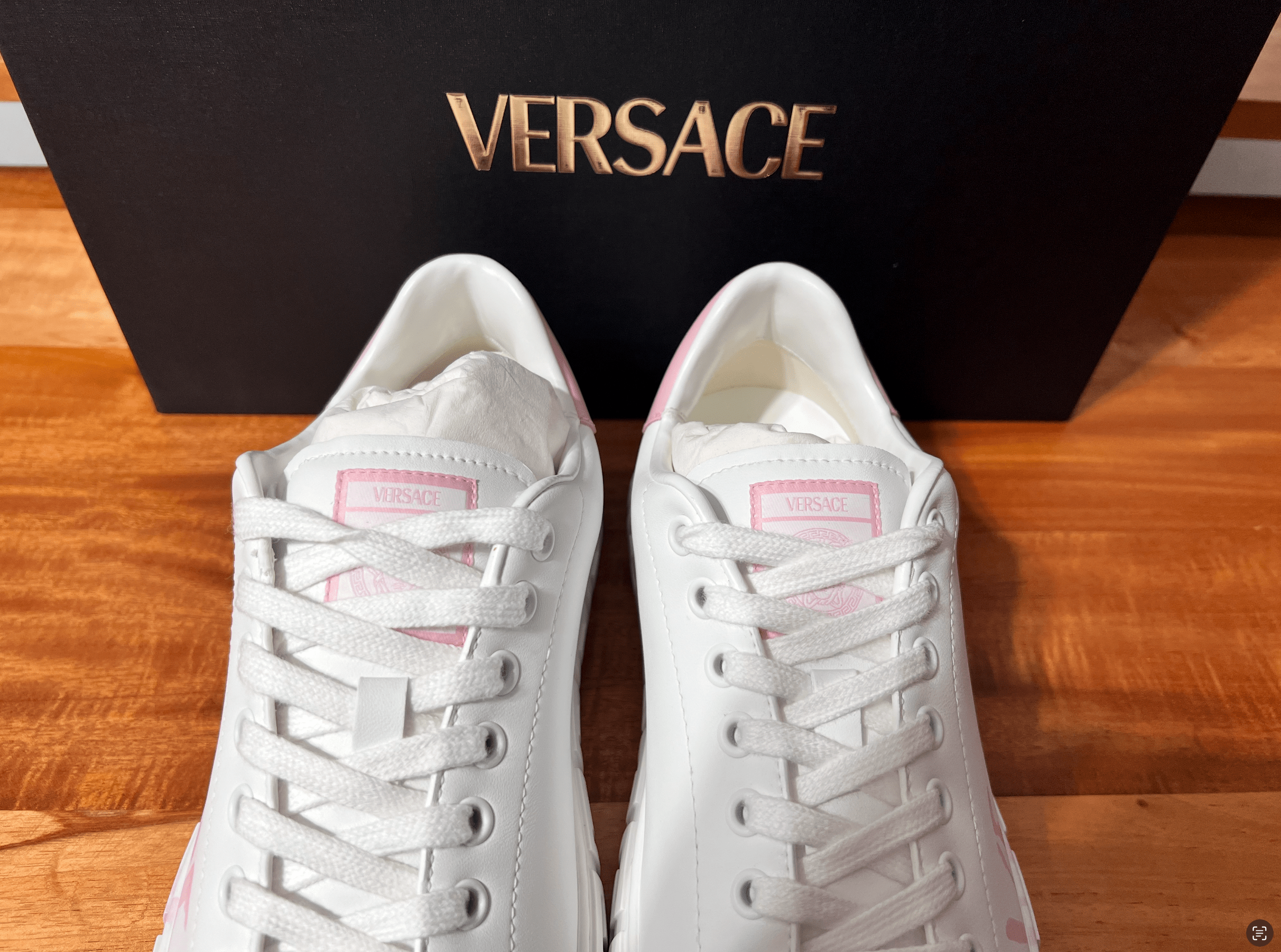 zapatos para mujer - Tenis Versace 8