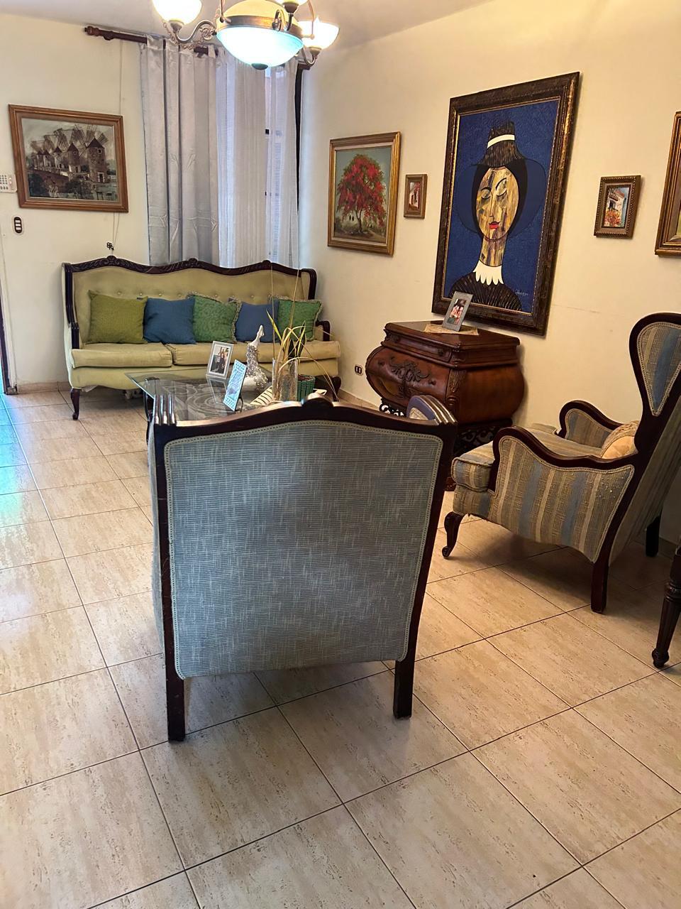 casas - Vendo casa en la Av. Independencia  1