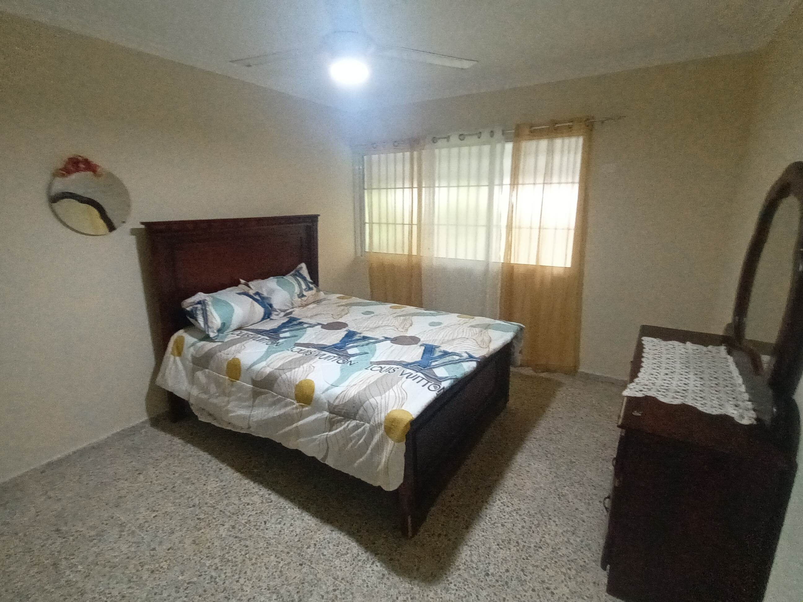 habitaciones y viviendas compartidas - habitaciones en alquiler en apartamento gazcue solo chicas  4