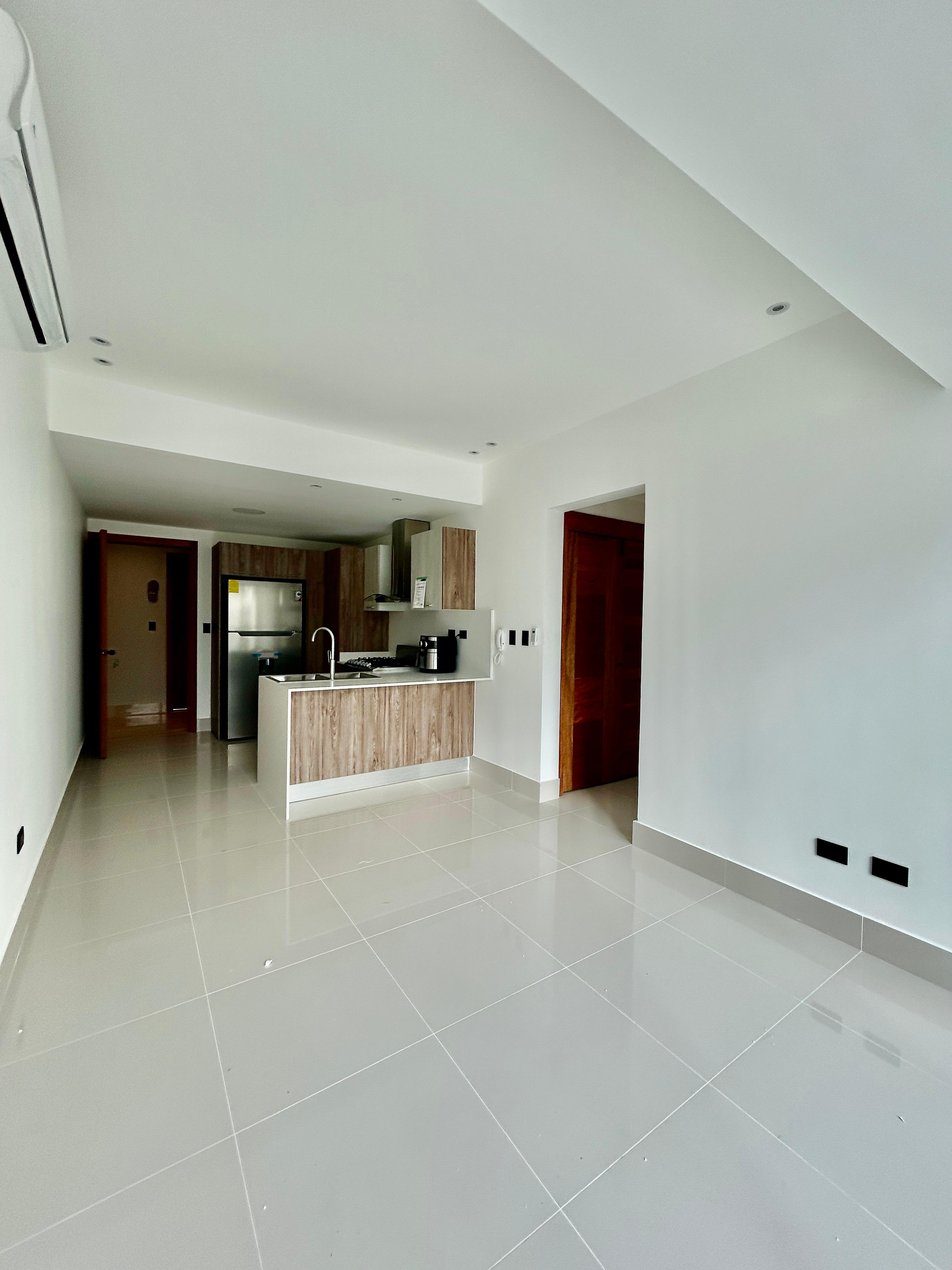apartamentos - Apartamento en renta en Serralles con linea blanca 0