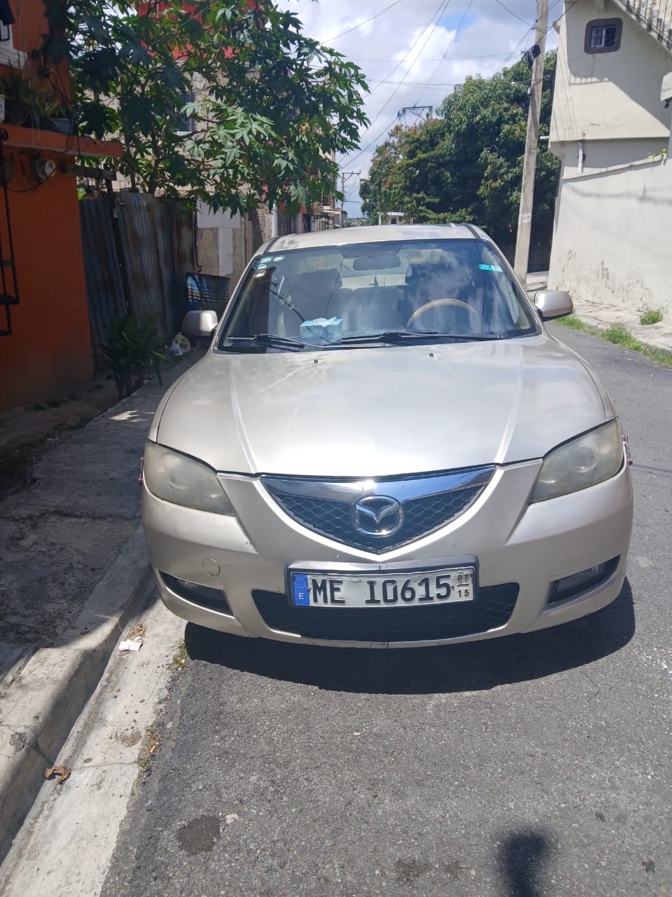 carros - cristal eléctrico, aire nítido, radio AMFM y cidy, color gris , Trictonico . 0