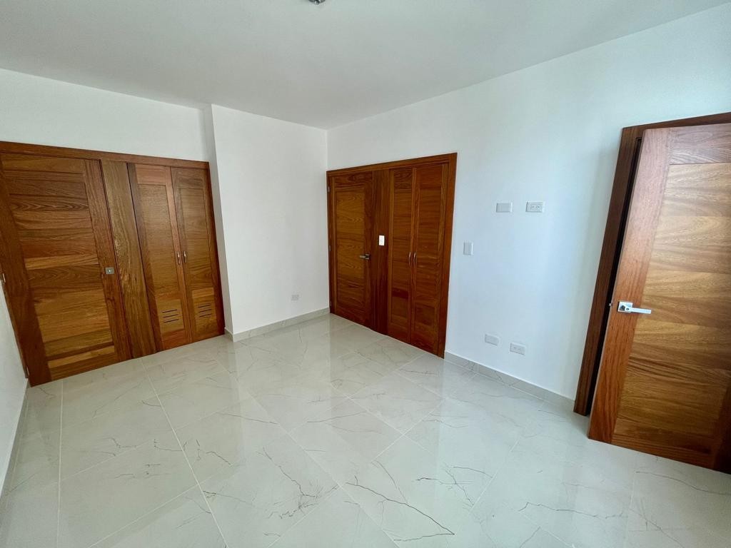 apartamentos - Apartamento 6to Nivel con Ascensor en La Rinconada  4