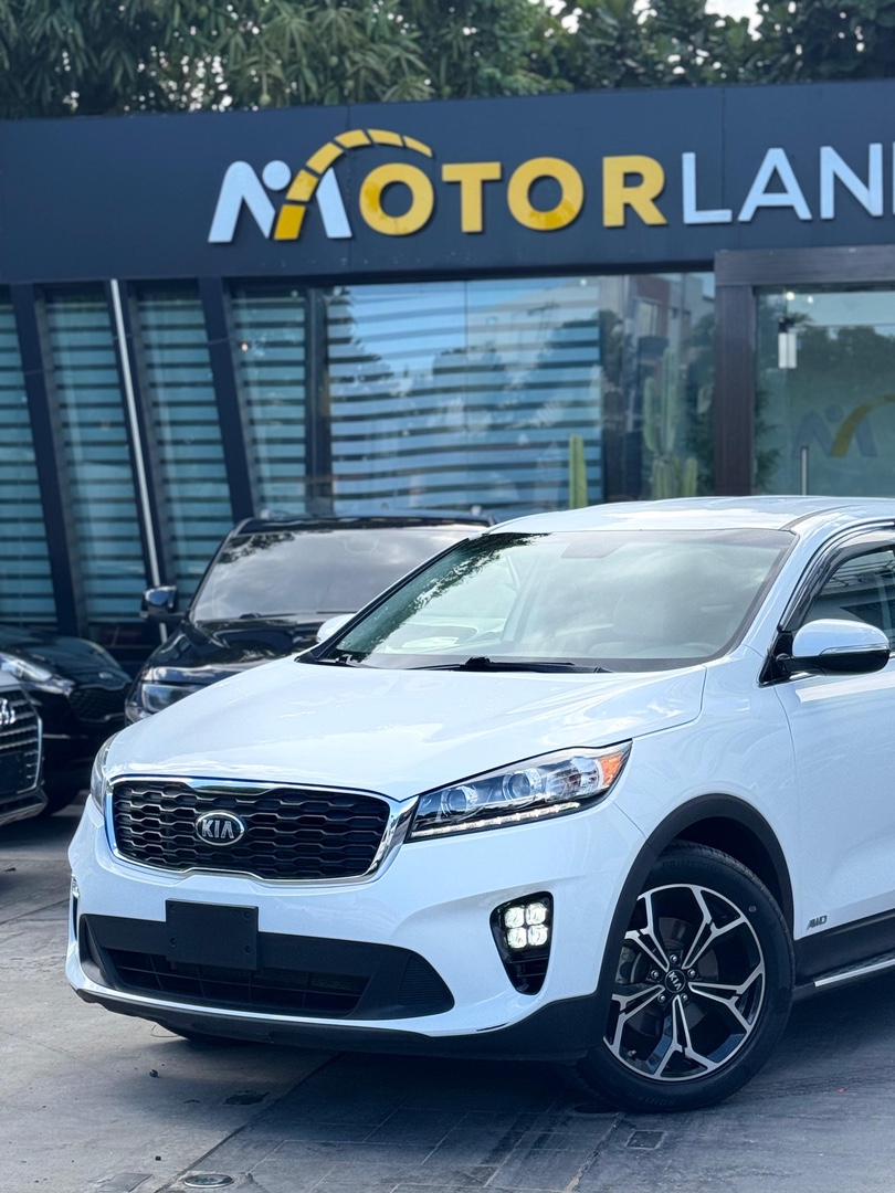jeepetas y camionetas - Kia sorento LX AWD 2019 2