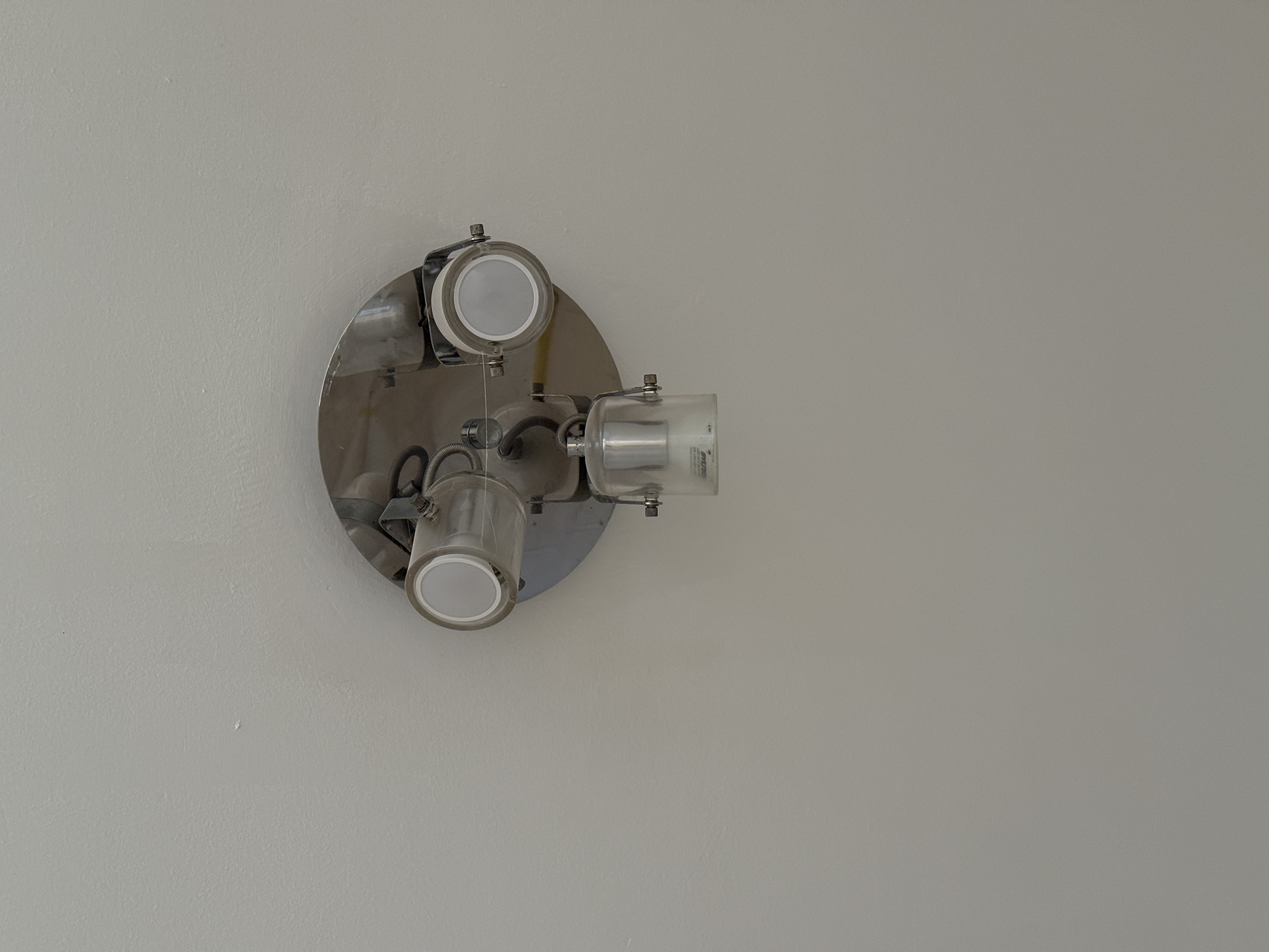 decoración y accesorios - lampara de tech con 3 bombillos 0