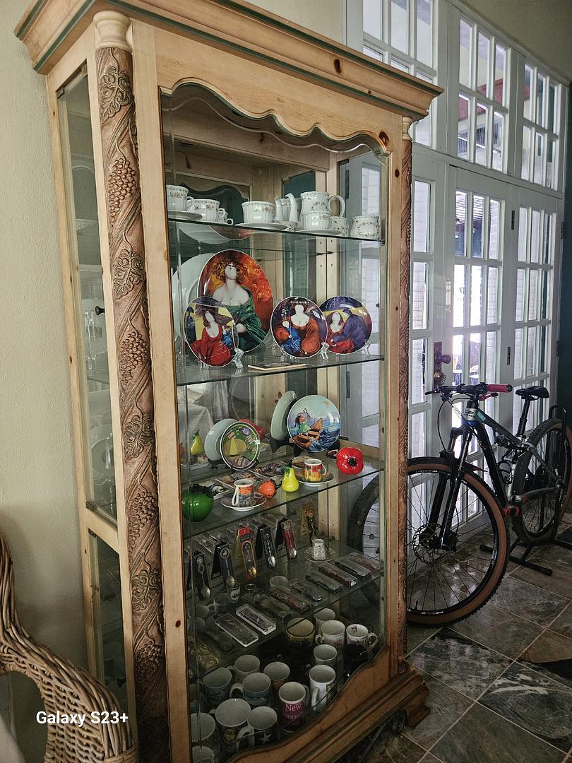 decoración y accesorios - Vitrina para sala o comedor 3