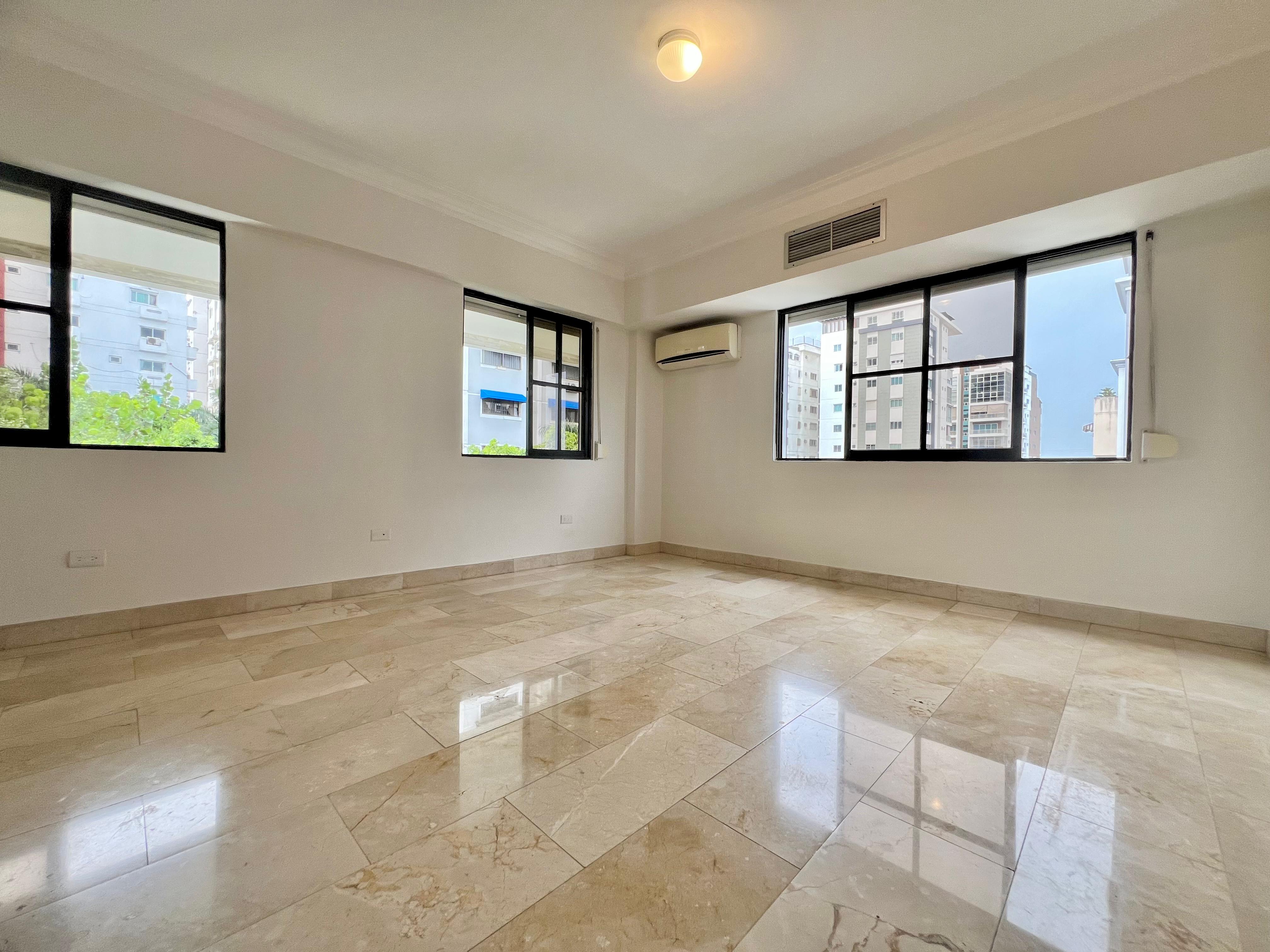 apartamentos - Apartamento en venta en Naco 4