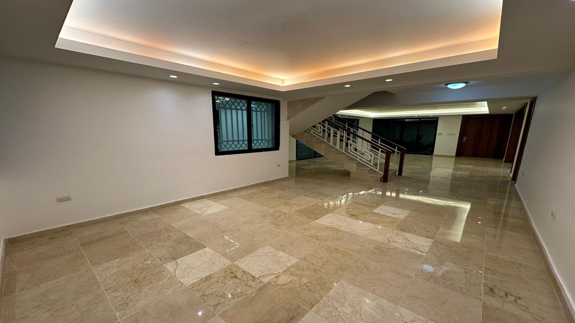 casas - Casa en Alquiler en Bella Vista, 4 habitaciones 4