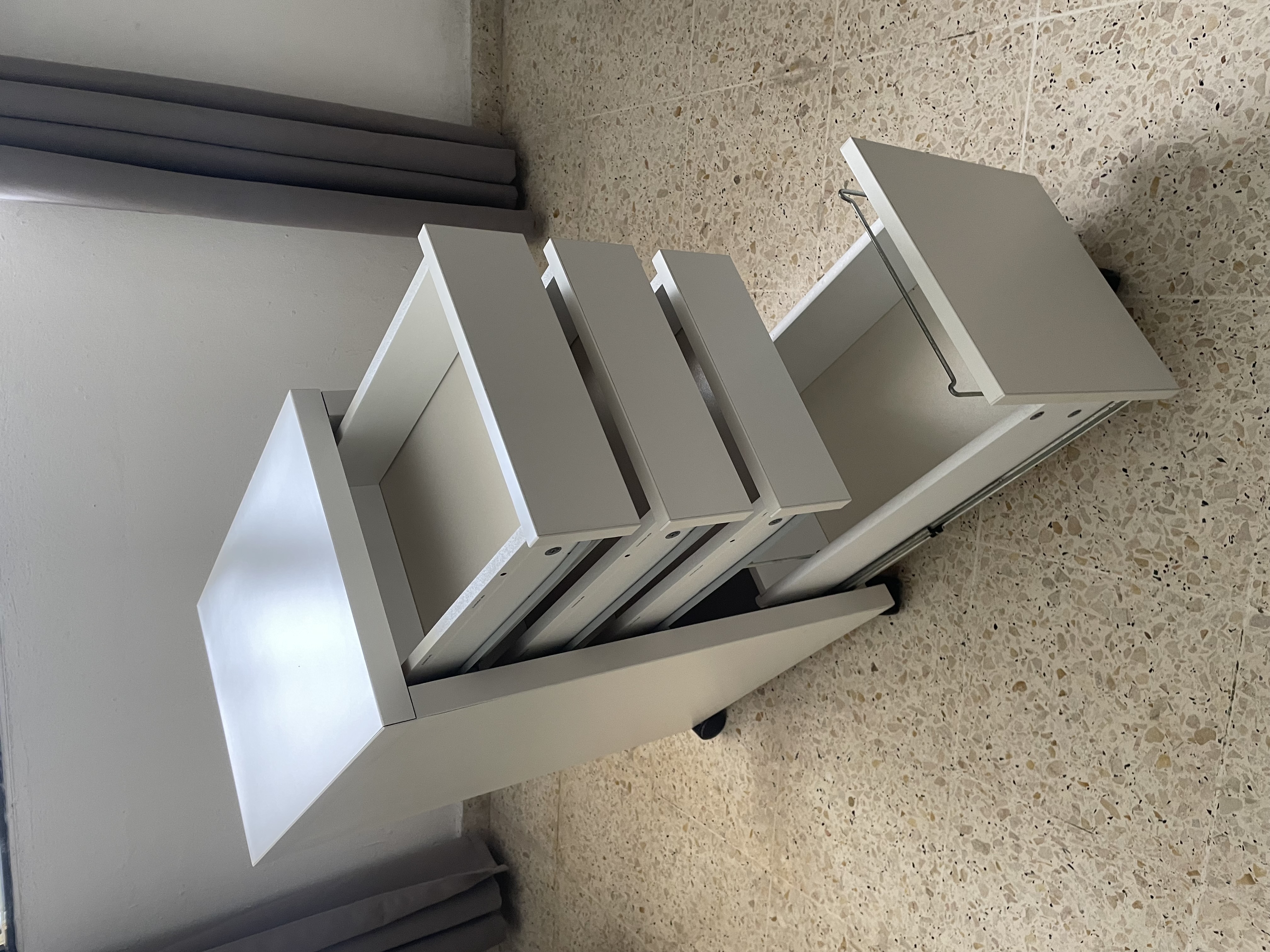 muebles y colchones - Mueble para archivo o mesa de noche.  4