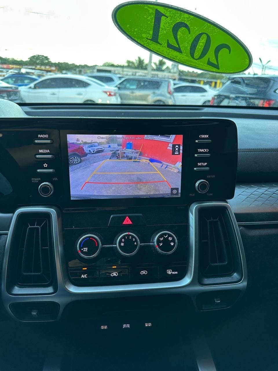 jeepetas y camionetas - Kia Sorento 2021 LX 8