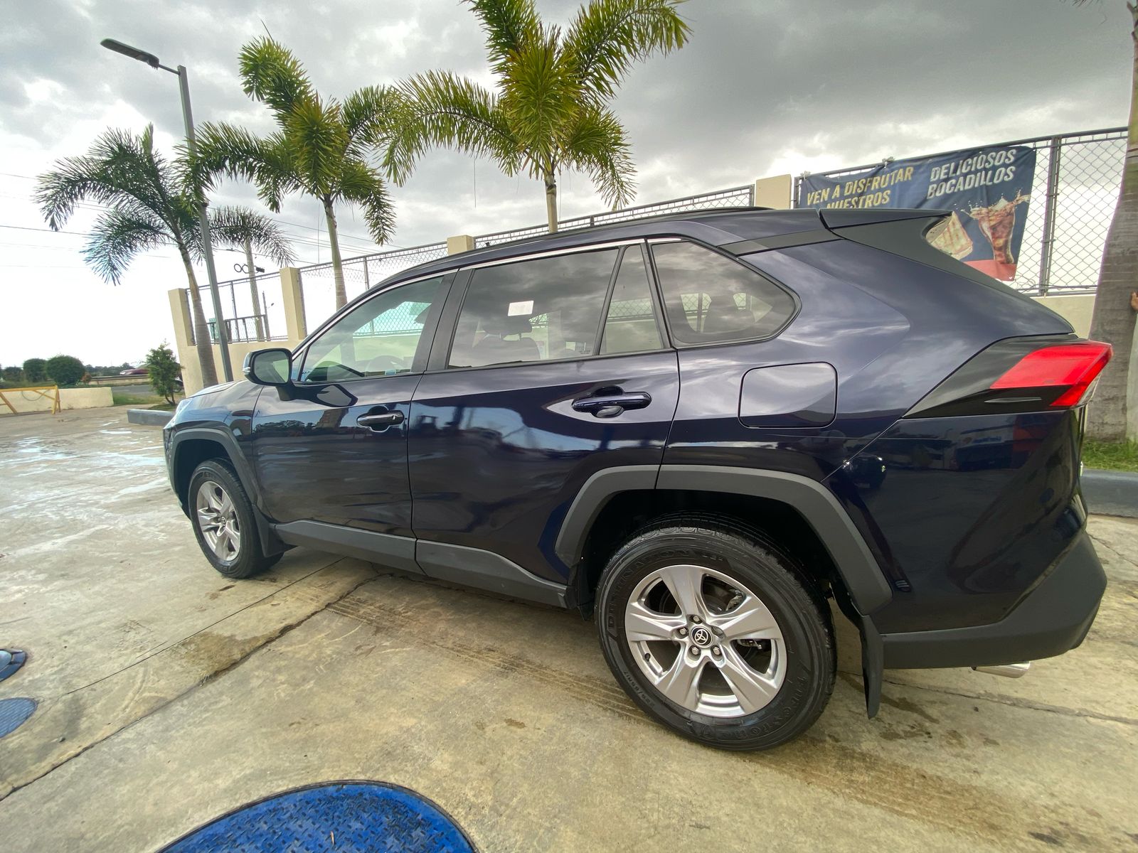 jeepetas y camionetas - Toyota rav4 2022 xle 4