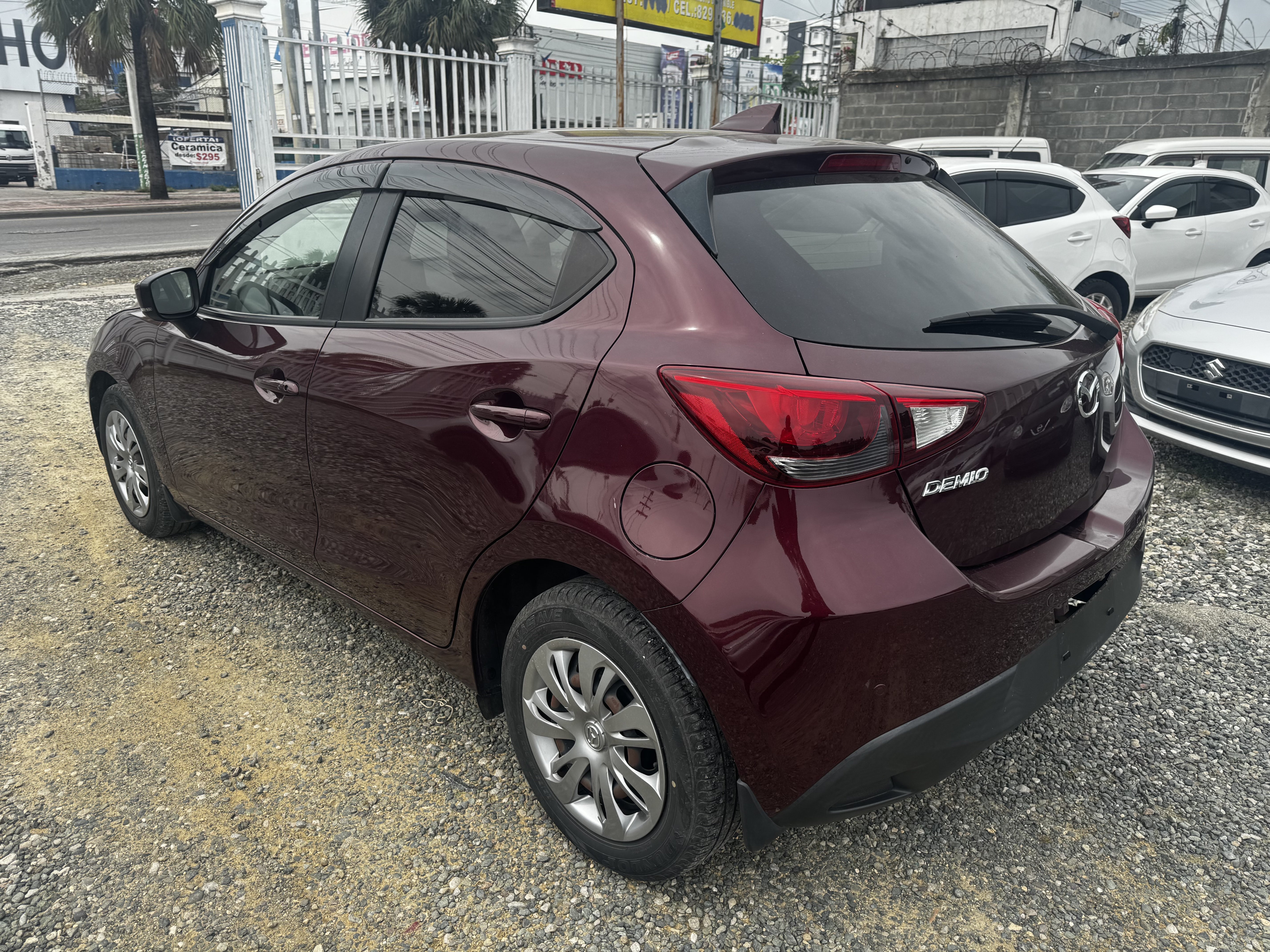 carros - Mazda Demio 2019 7