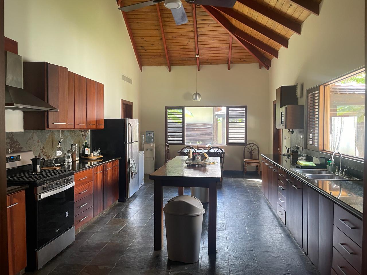 casas vacacionales y villas - Hermosa Villa de Vacaciones en Juan Dolio 5