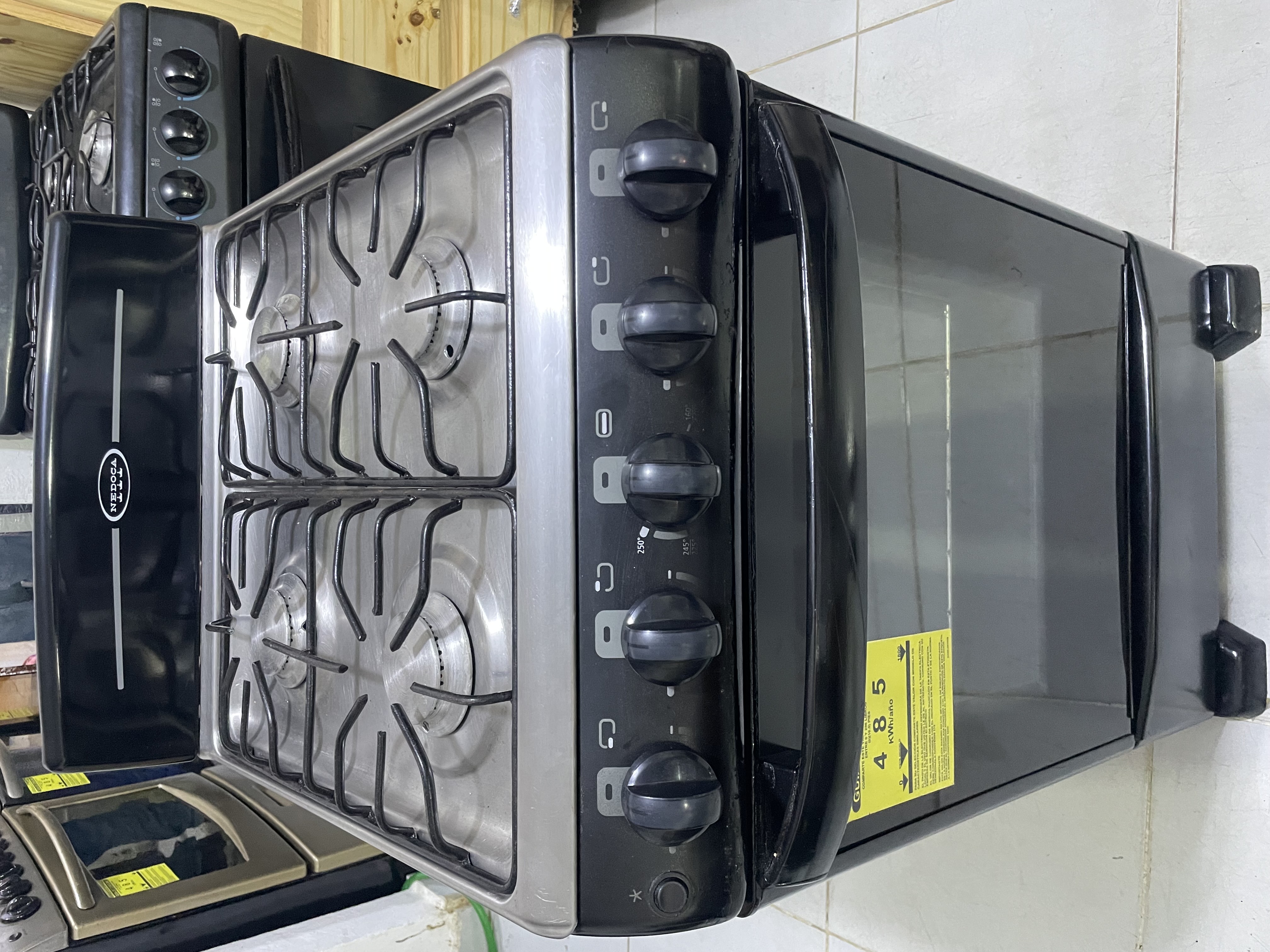 electrodomesticos - Estufa importada semi nueva de 20 pulgadas Nedoca con garantía  0