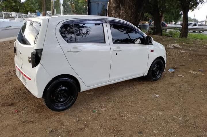 carros - Daihatsu MIra 2013 2