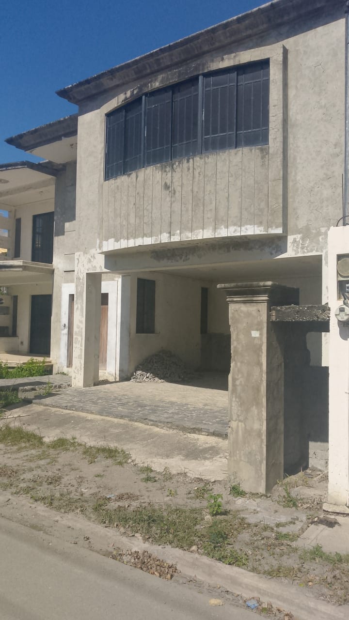 casas - Lic. Cruz vende propiedad con terminación, en Res. Villa Maria, Stgo. 8