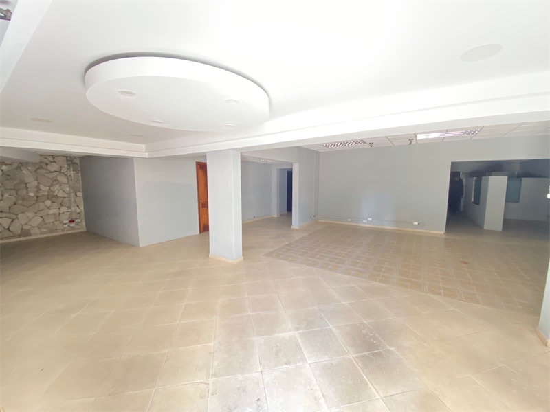 oficinas y locales comerciales - Local de 1500m dos niveles 7