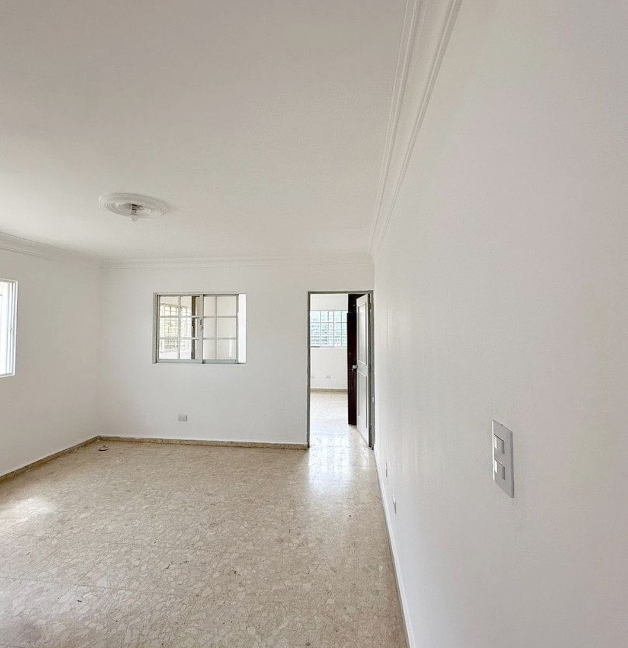 casas - Propiedad comercial en Alquiler  1