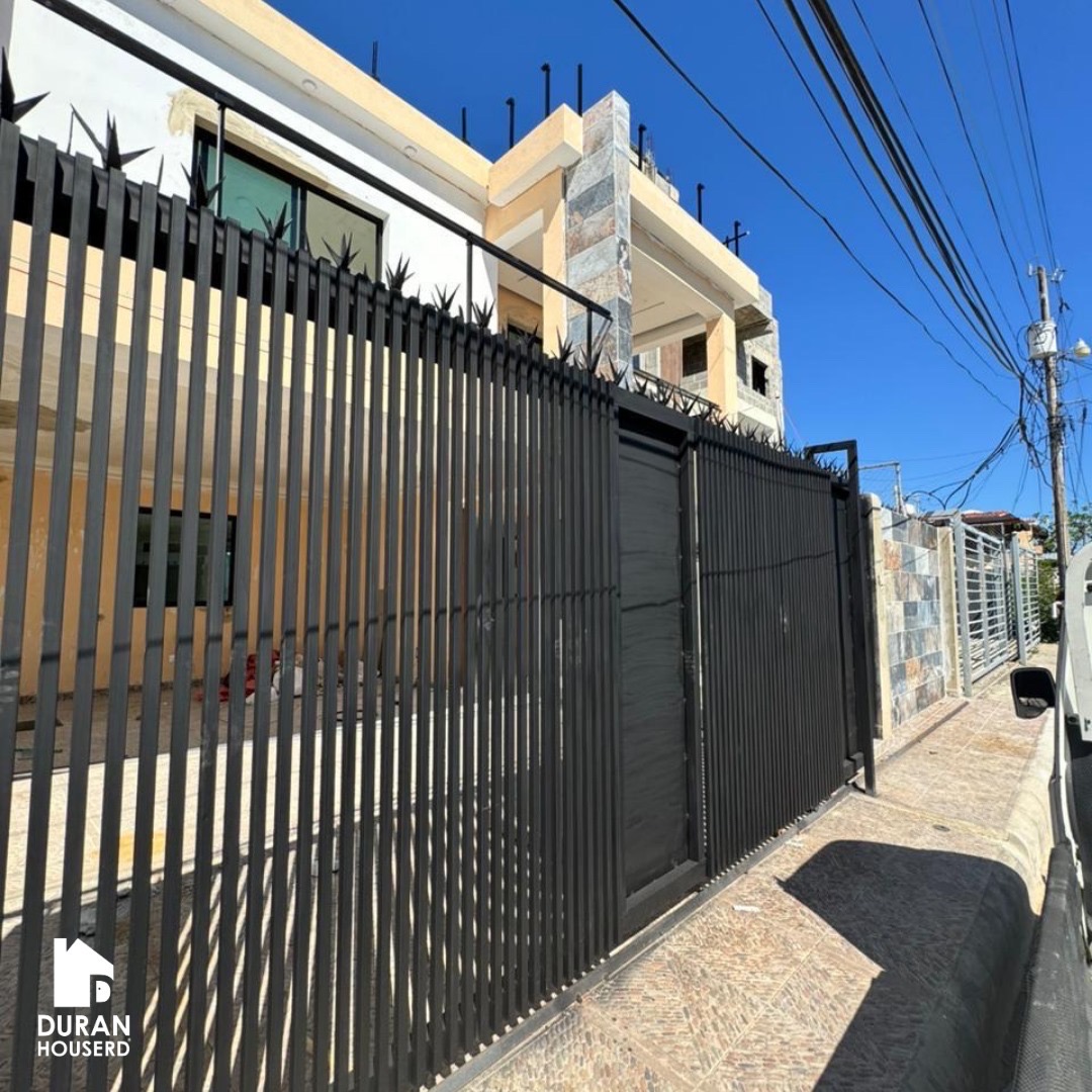 casas - venta de casa con 4 habitaciones en la autopista de san isidro brisa oriental  5