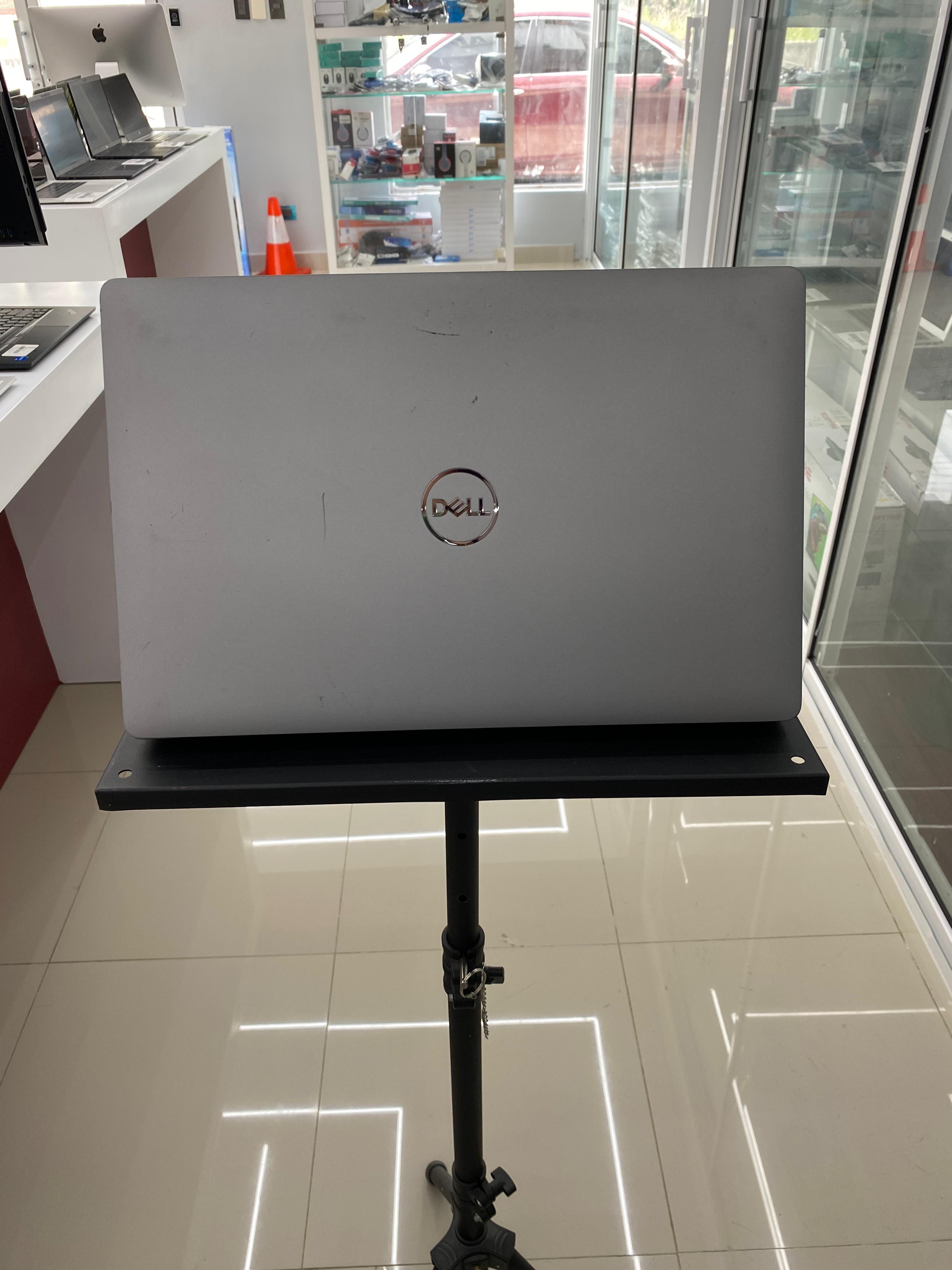 computadoras y laptops - Laptop Dell Latitude E5510 core i7 10maGen 15.6 pu 2