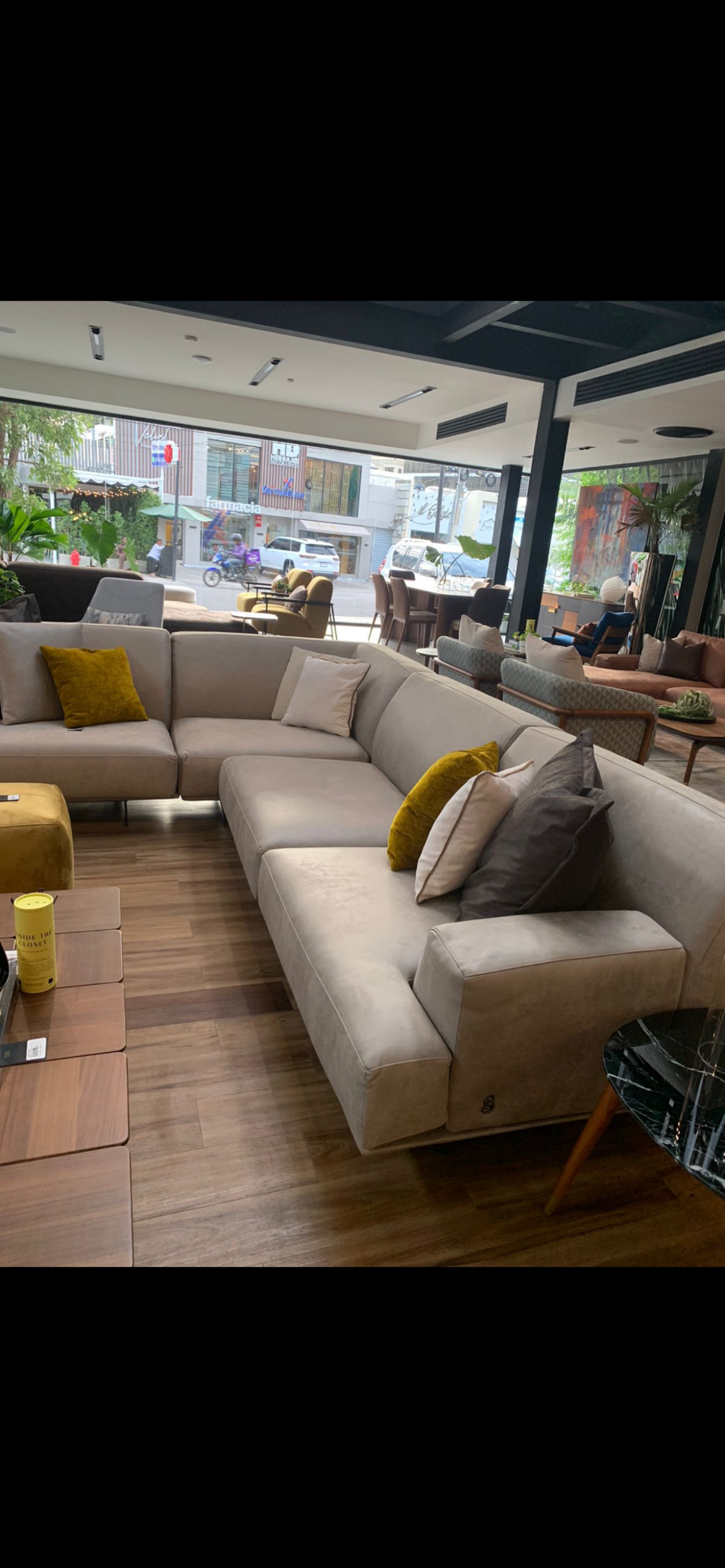 muebles y colchones - Mueble en L comprado en Residenza. está como nuevo. 
 0