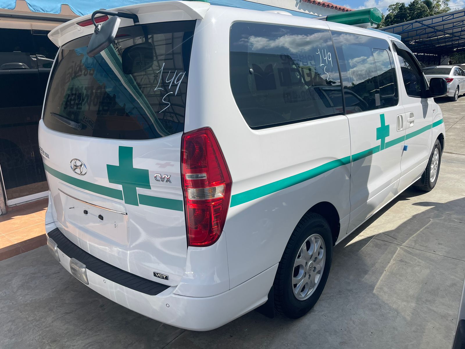 jeepetas y camionetas - 2014 Hyundai Ambulancia  2