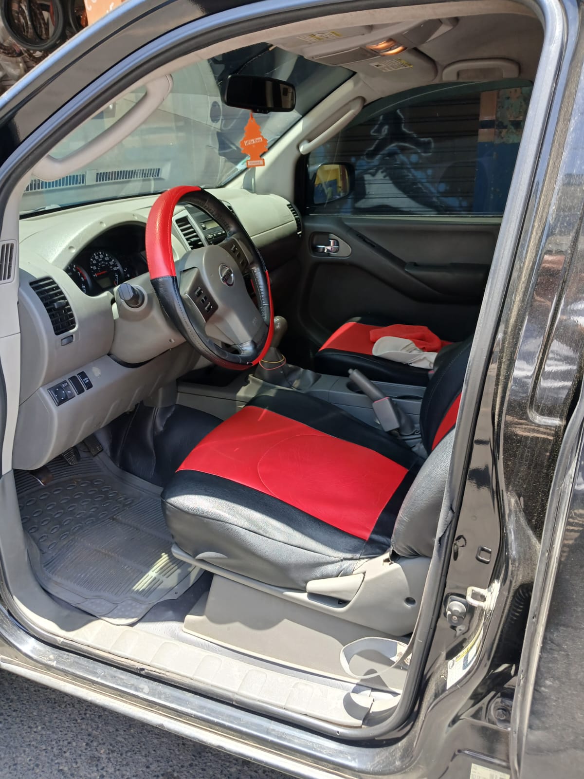 jeepetas y camionetas - Nissan Frontier 2011 5
