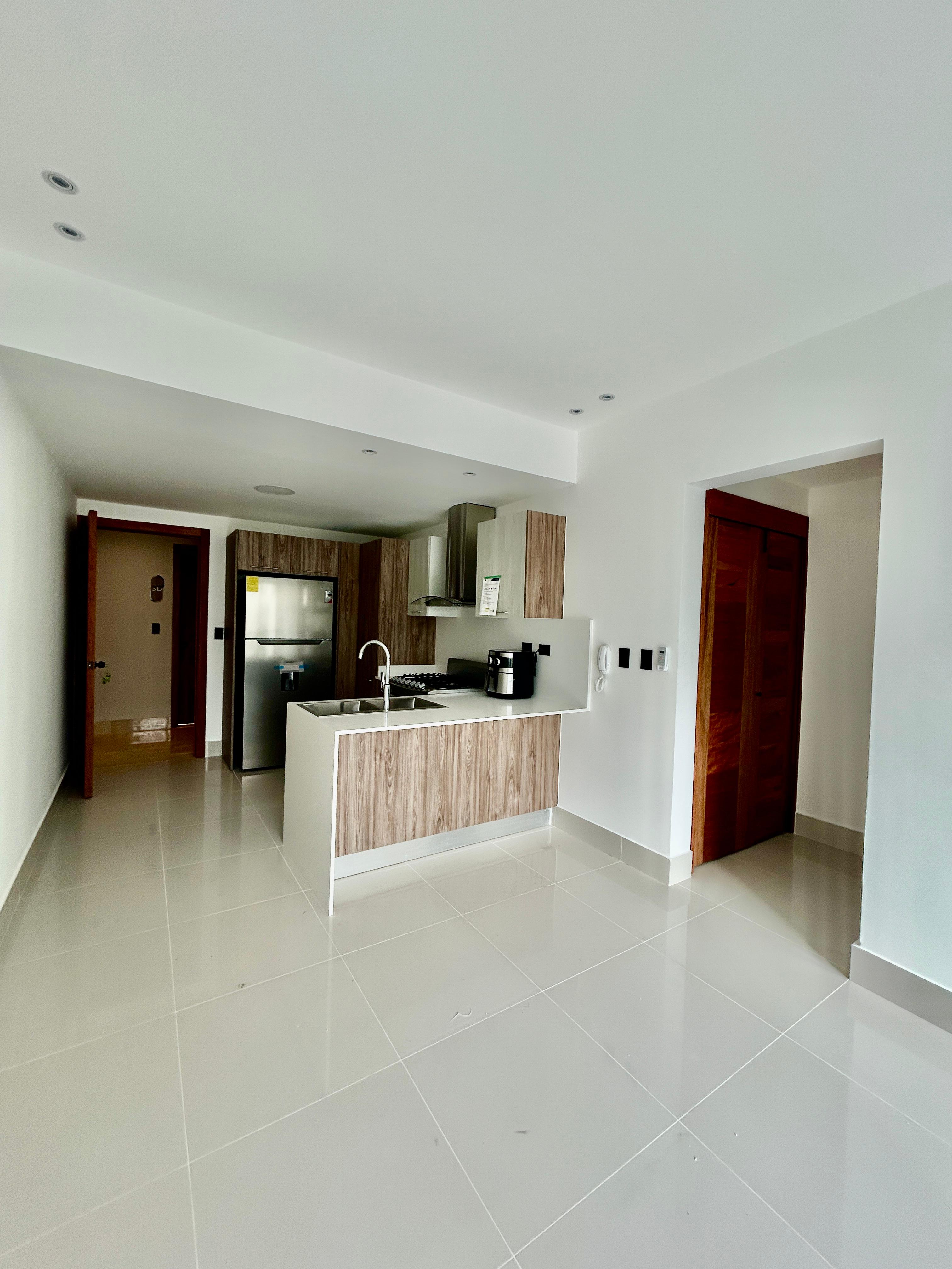 apartamentos - Apartamento en renta en Serralles con linea blanca 1