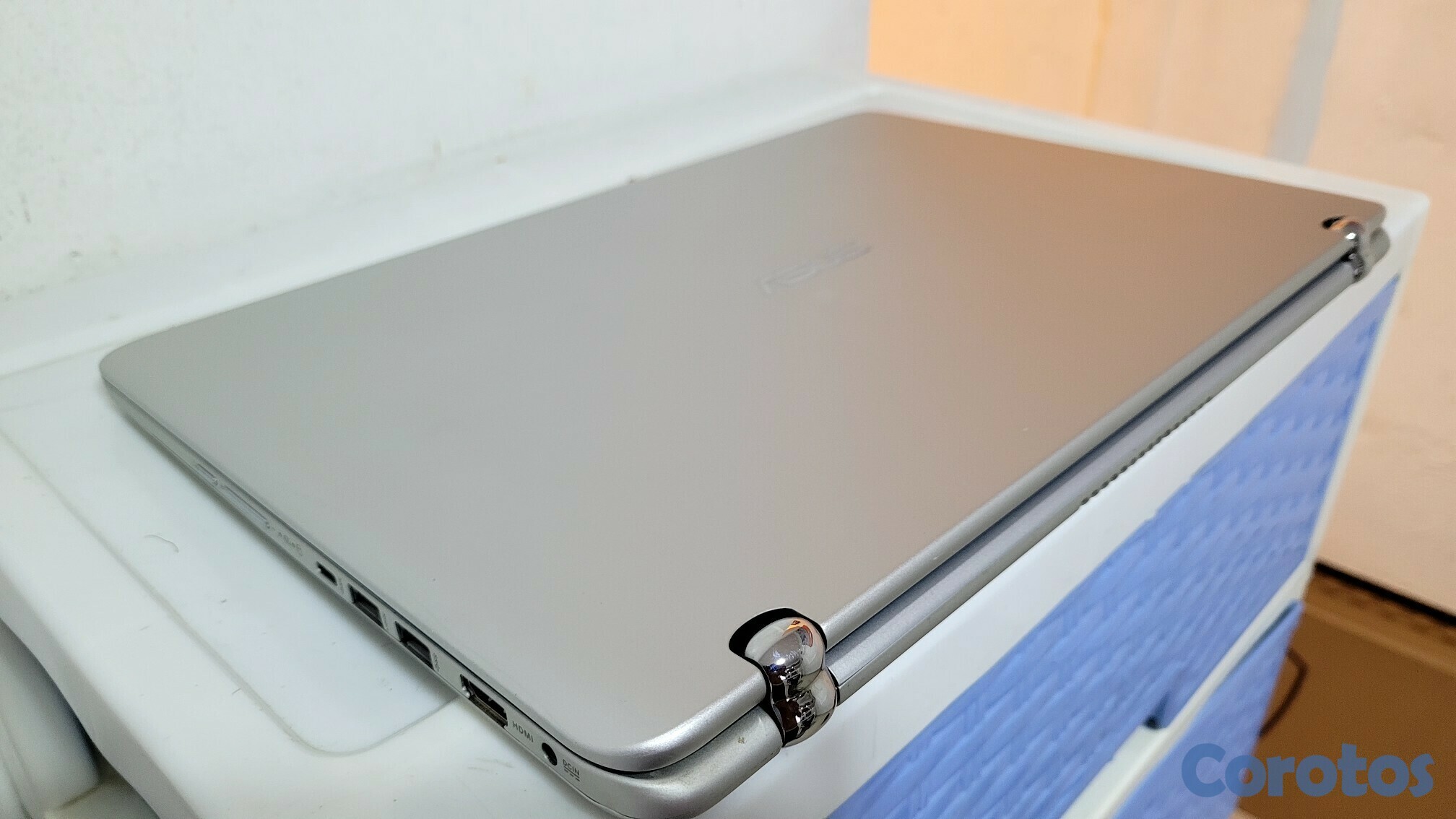 computadoras y laptops - Asus Touch 17 Pulg Core i7 7ma Gen Ram 16gb ddr4 Disco m2 512gb Full 3