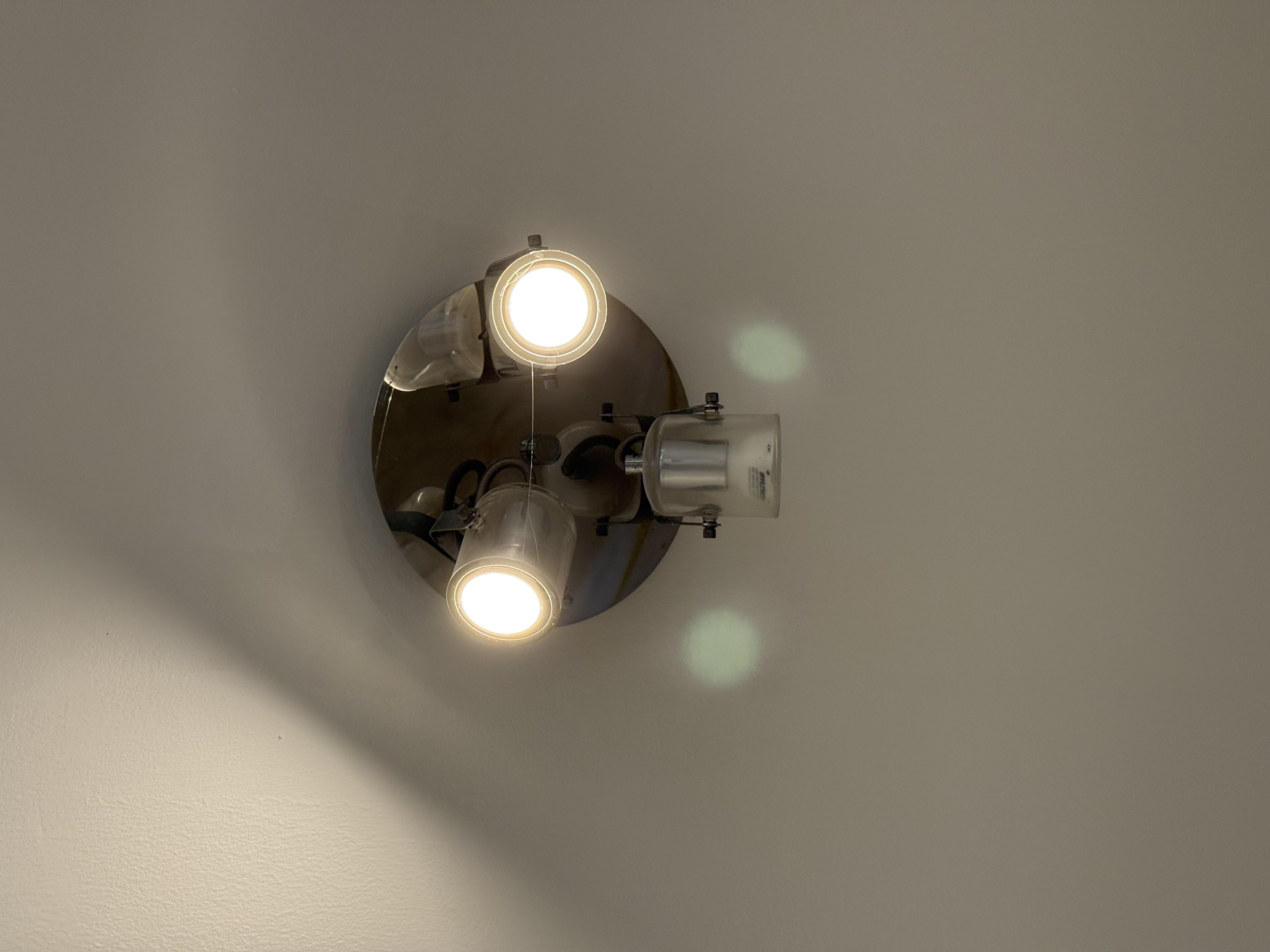 decoración y accesorios - lampara de tech con 3 bombillos 1