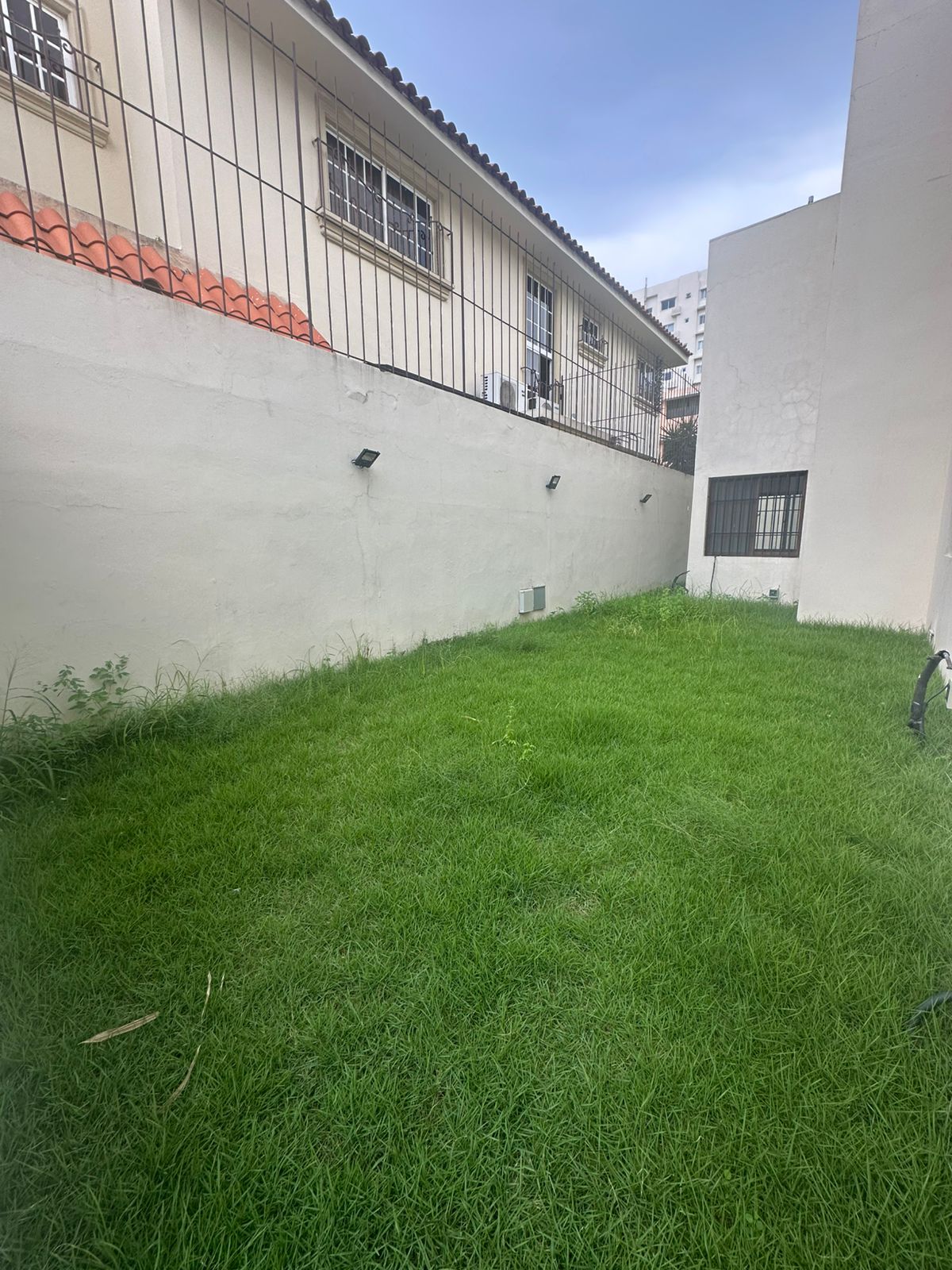 casas - Alquiler de Casa en Ensanche Paraiso 4