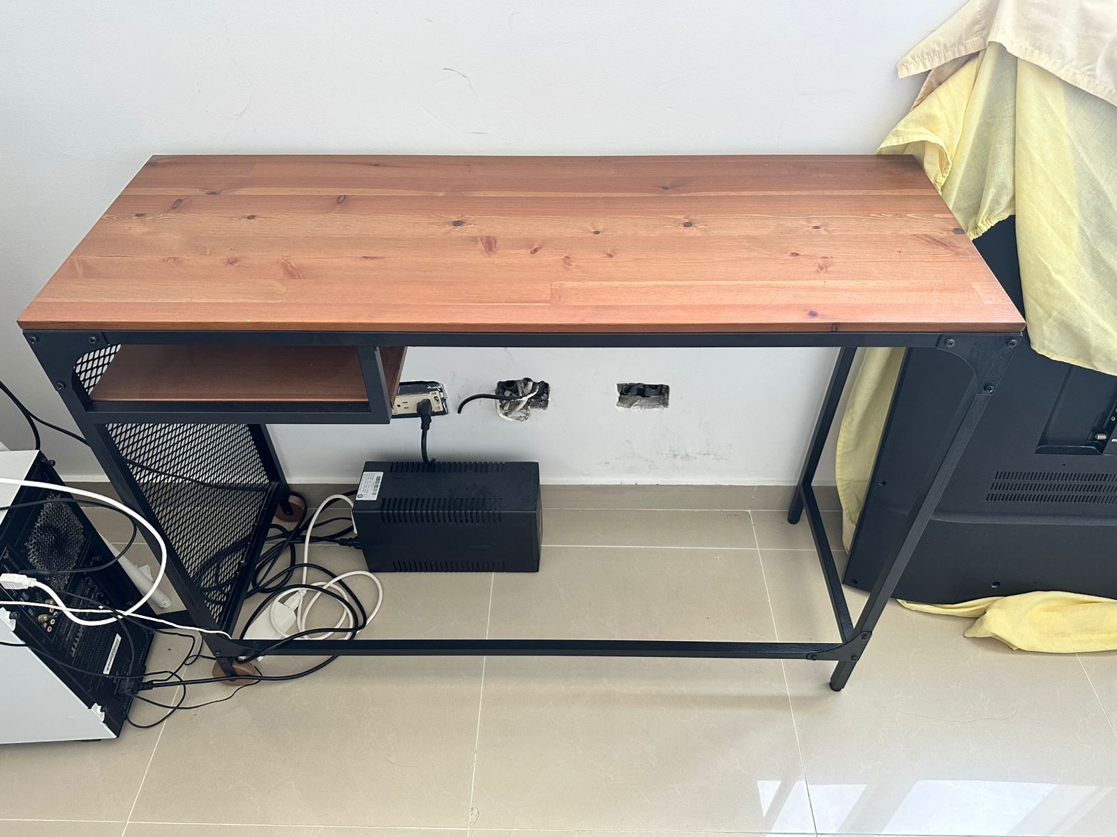 muebles y colchones - Escritorio  1