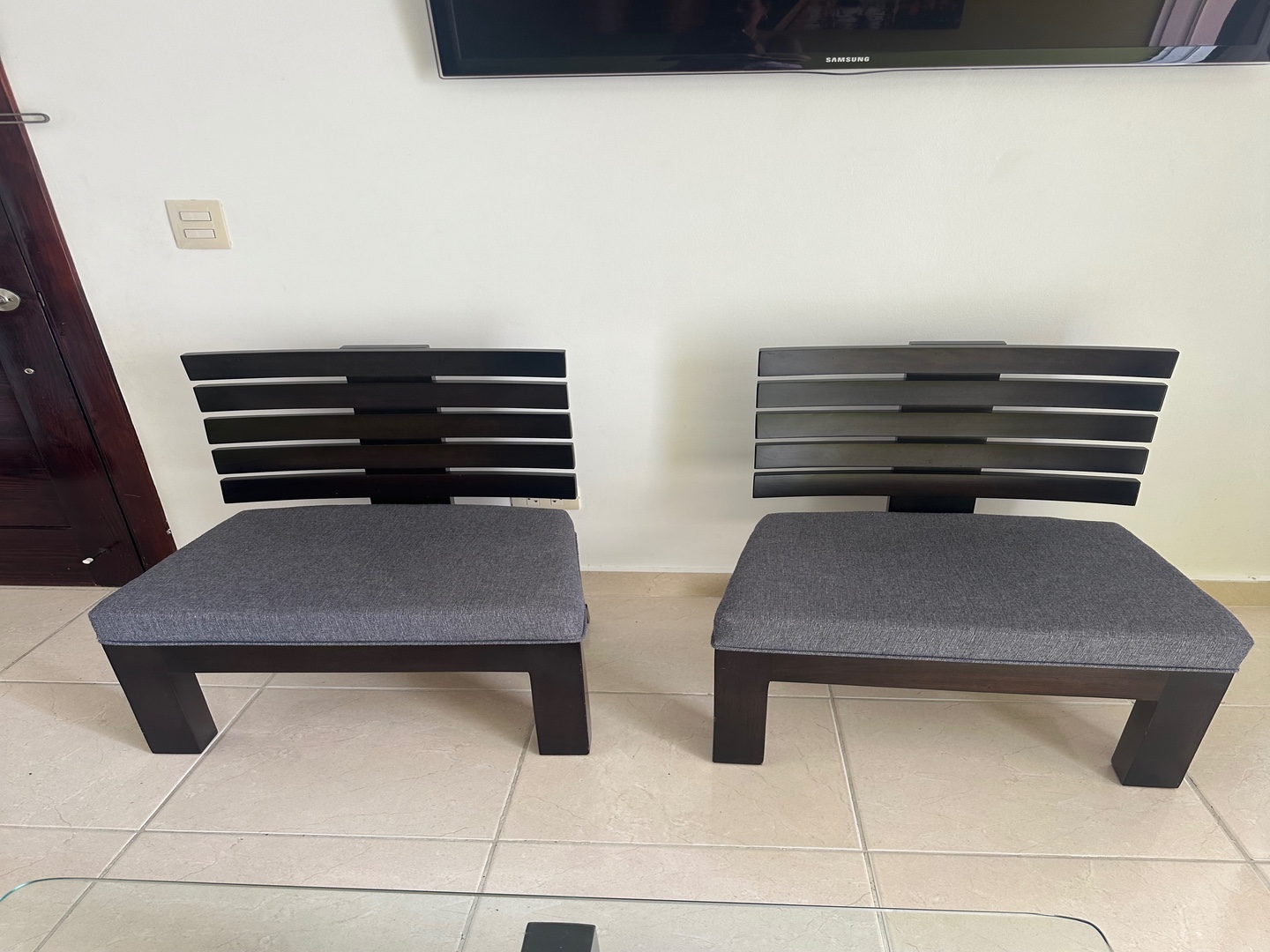 muebles y colchones - Butacas en caoba 1